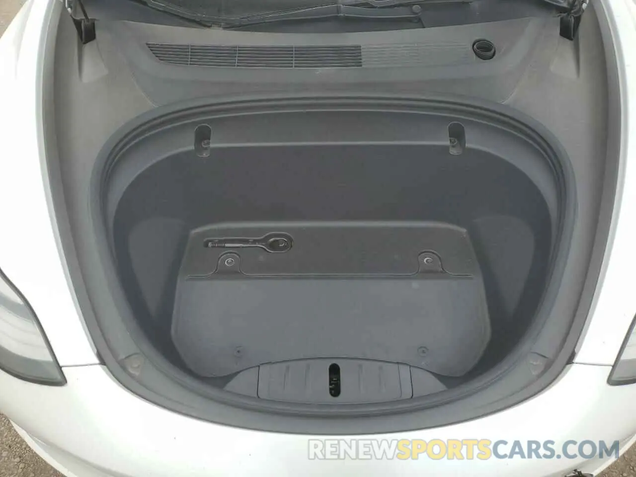 11 Photograph of a damaged car 5YJ3E1EA4LF609474 TESLA MODEL 3 2020