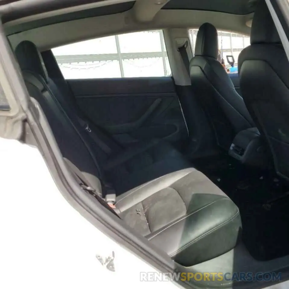 10 Photograph of a damaged car 5YJ3E1EA4LF614741 TESLA MODEL 3 2020