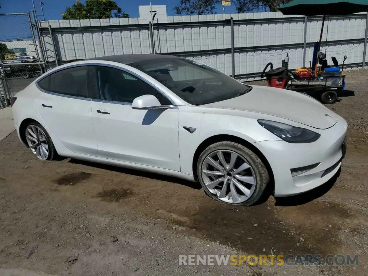 4 Photograph of a damaged car 5YJ3E1EA4LF614741 TESLA MODEL 3 2020