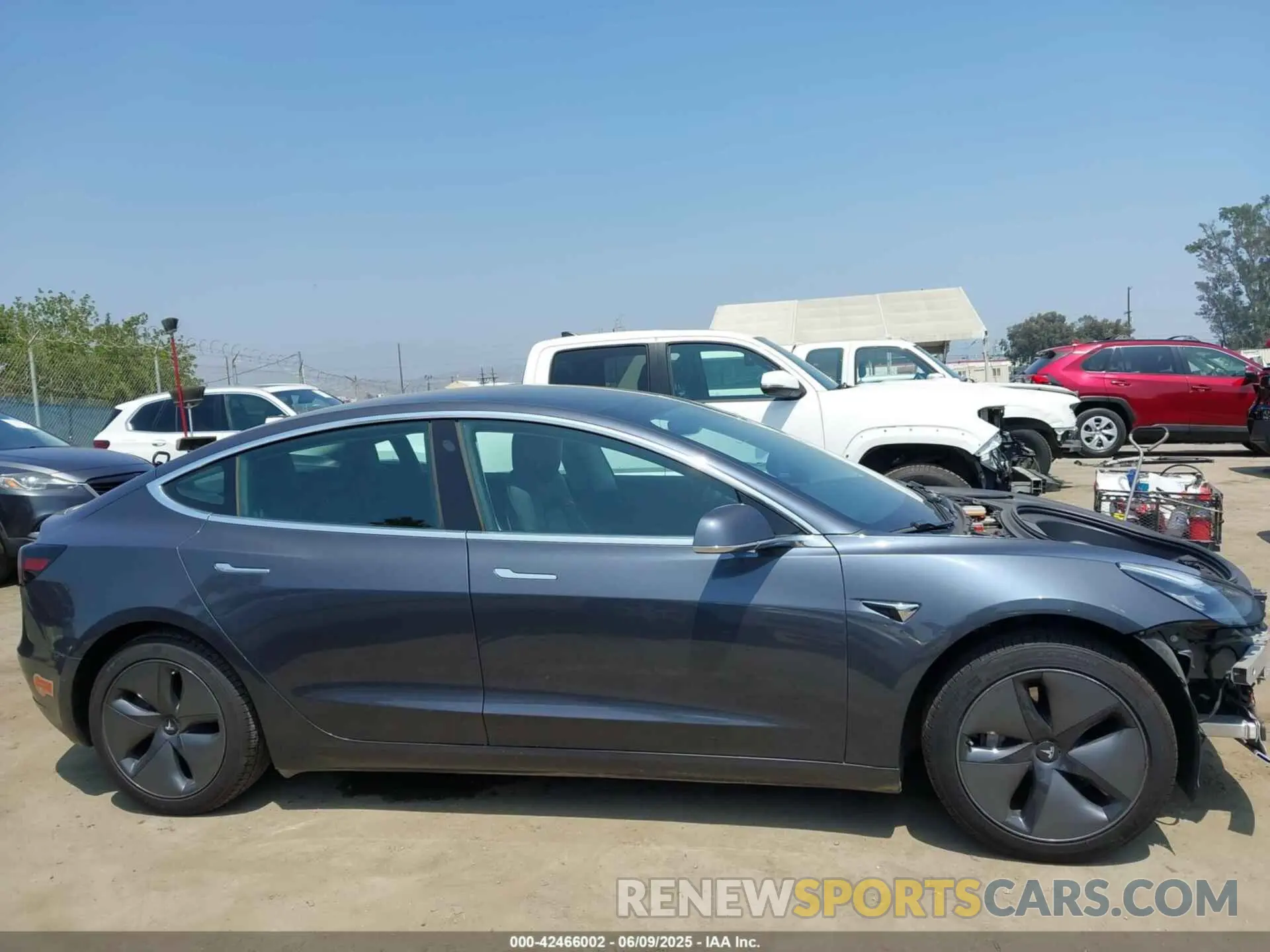 14 Photograph of a damaged car 5YJ3E1EA4LF644211 TESLA MODEL 3 2020