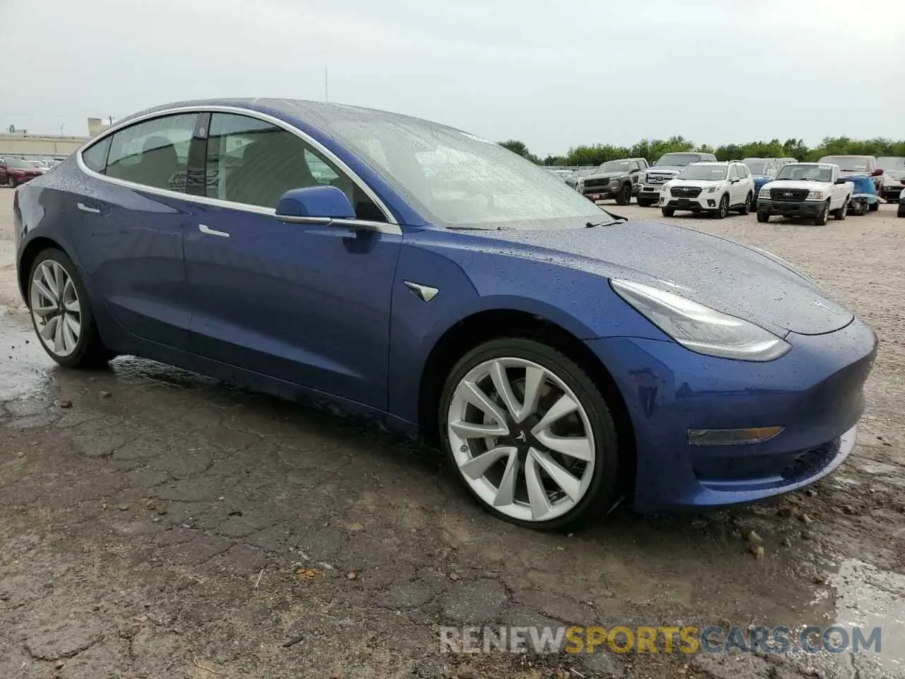 4 Photograph of a damaged car 5YJ3E1EA4LF645858 TESLA MODEL 3 2020
