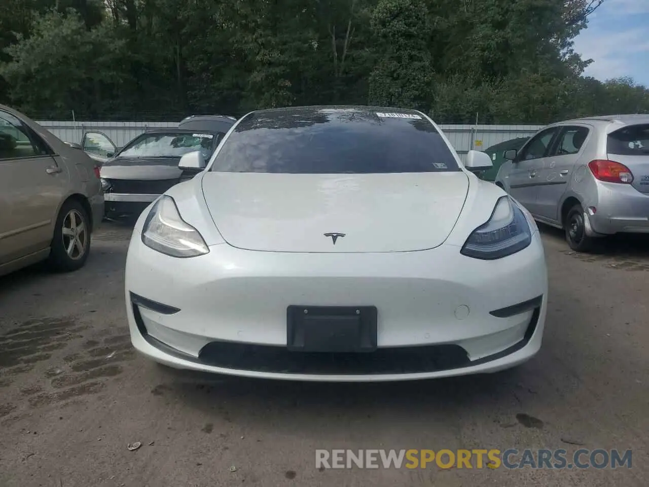 5 Photograph of a damaged car 5YJ3E1EA4LF660277 TESLA MODEL 3 2020
