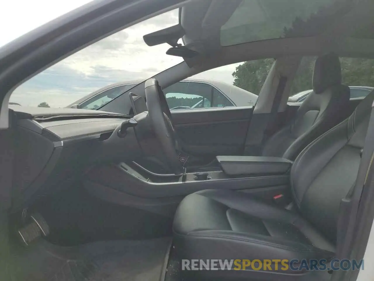 7 Photograph of a damaged car 5YJ3E1EA4LF660277 TESLA MODEL 3 2020