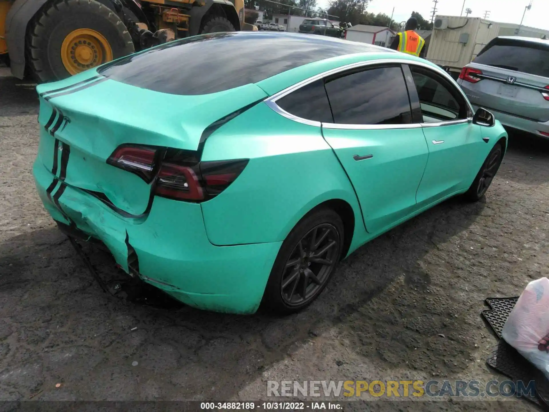 4 Photograph of a damaged car 5YJ3E1EA4LF717917 TESLA MODEL 3 2020