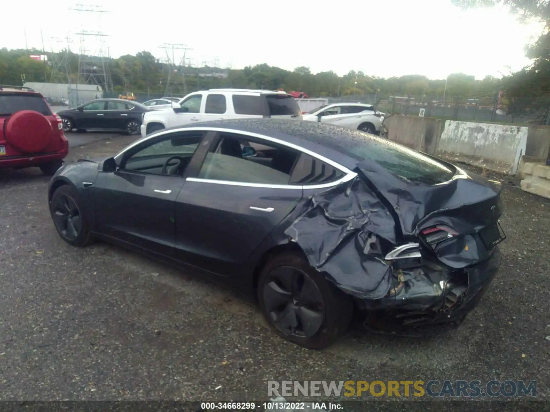 3 Photograph of a damaged car 5YJ3E1EA4LF739531 TESLA MODEL 3 2020