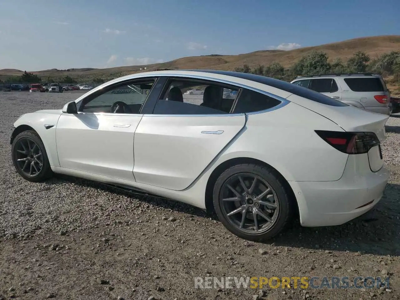 2 Photograph of a damaged car 5YJ3E1EA4LF740341 TESLA MODEL 3 2020