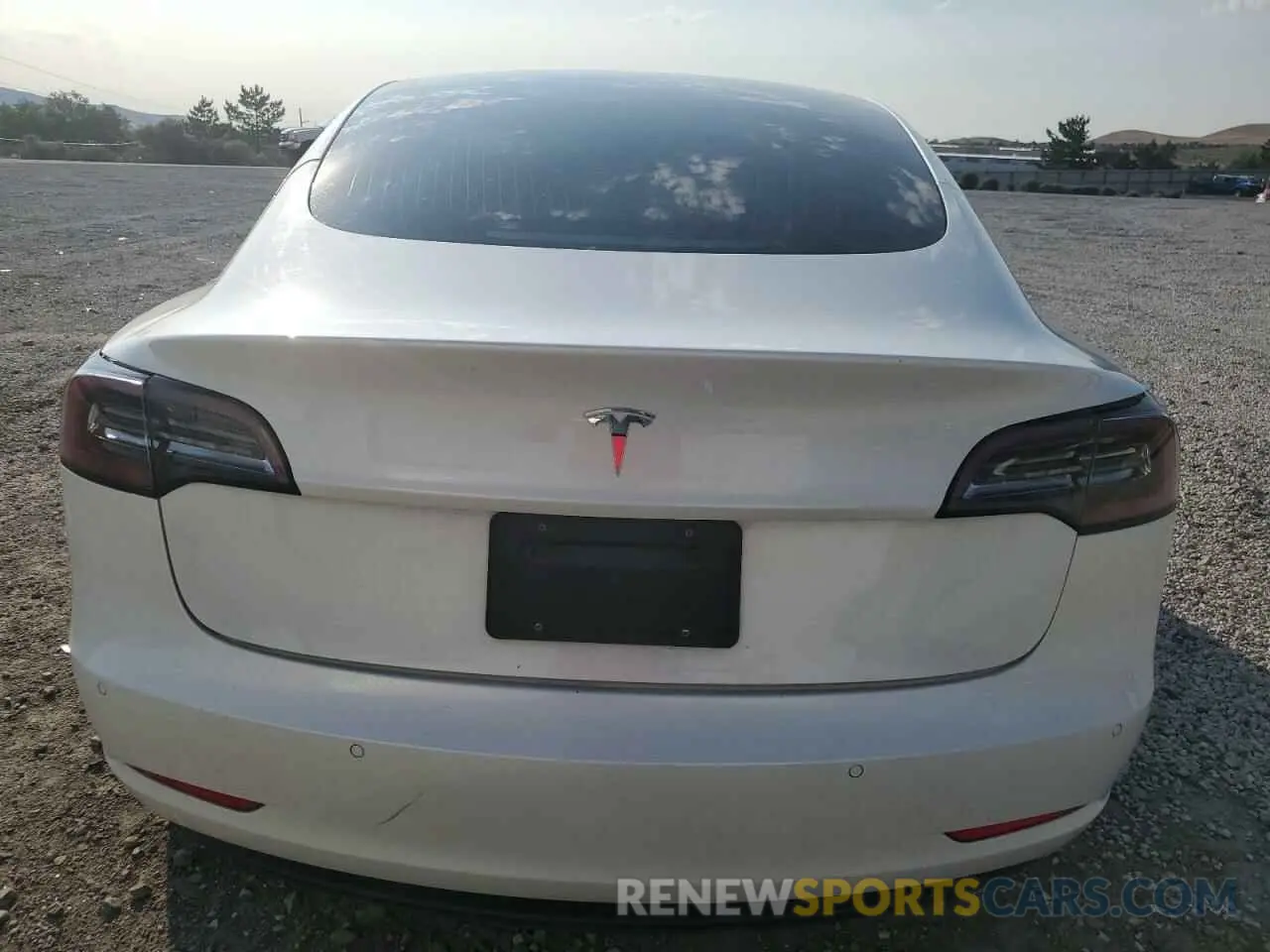 6 Photograph of a damaged car 5YJ3E1EA4LF740341 TESLA MODEL 3 2020