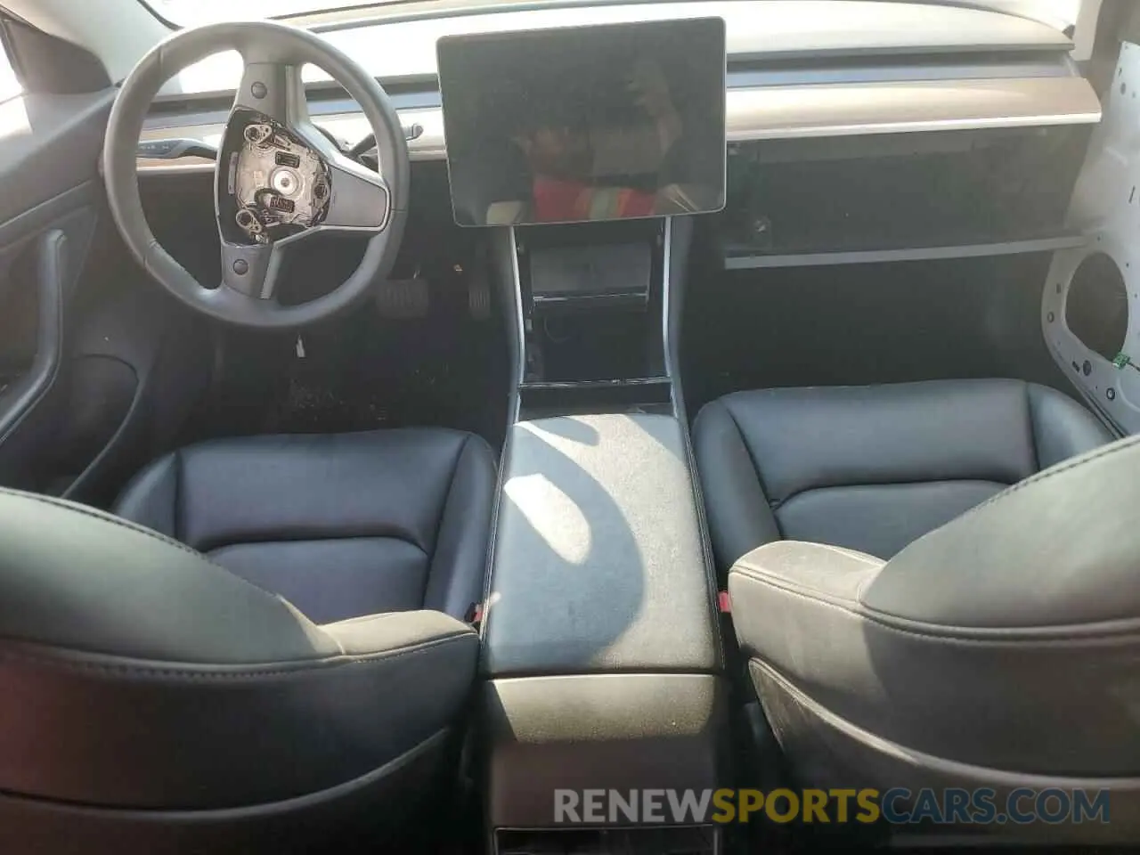 8 Photograph of a damaged car 5YJ3E1EA4LF740341 TESLA MODEL 3 2020