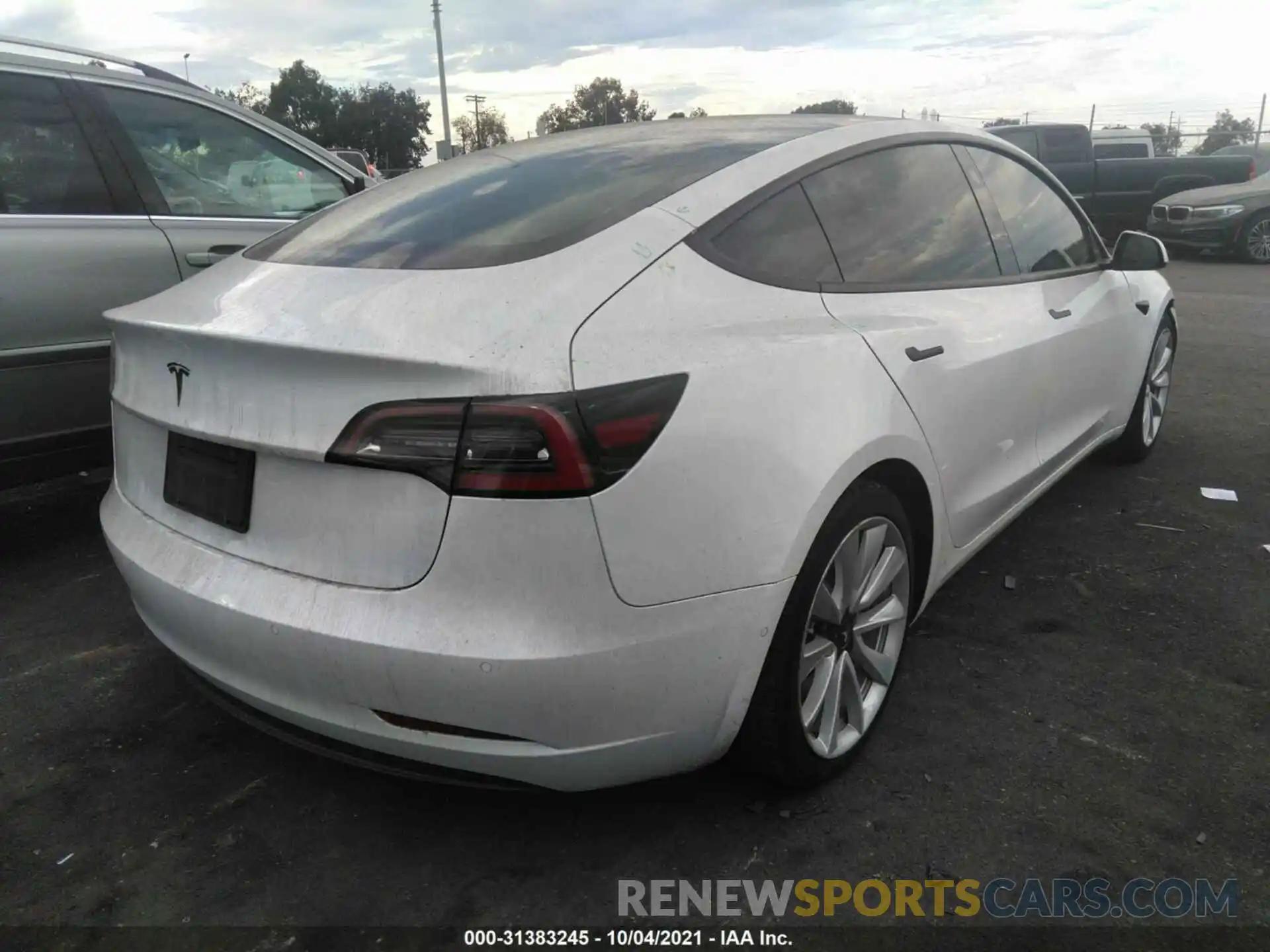 4 Photograph of a damaged car 5YJ3E1EA4LF740825 TESLA MODEL 3 2020