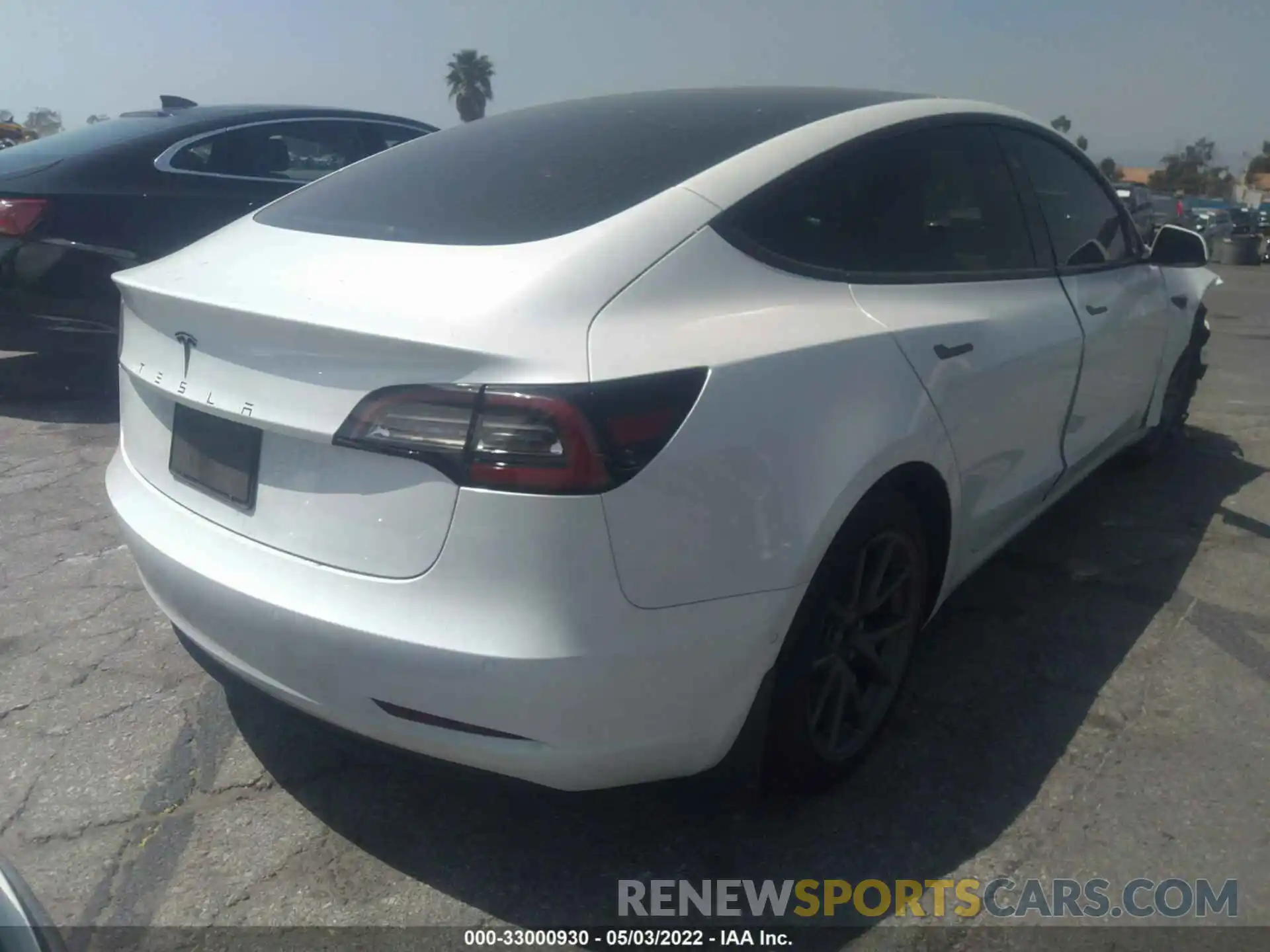 4 Photograph of a damaged car 5YJ3E1EA4LF744941 TESLA MODEL 3 2020