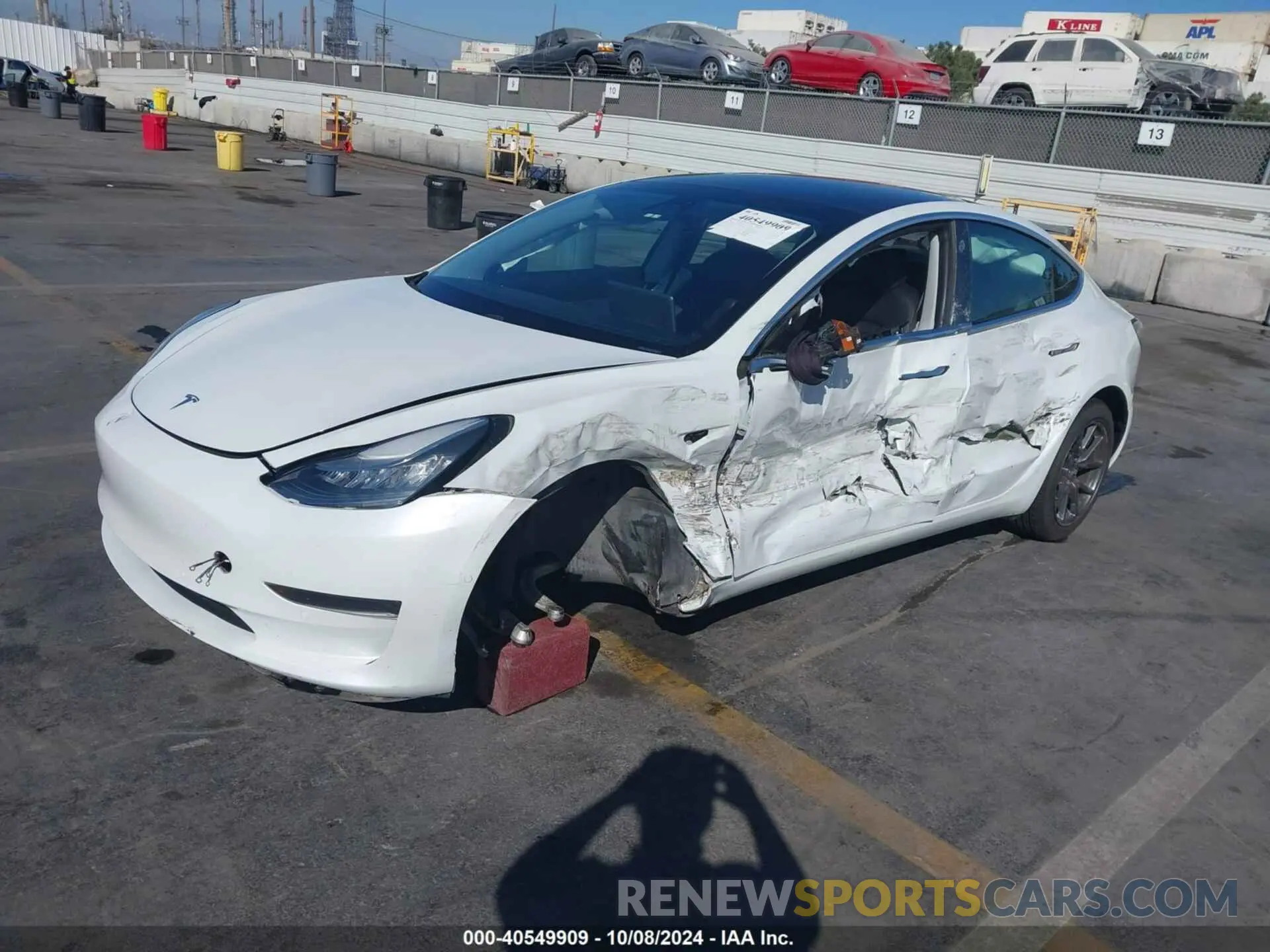 2 Photograph of a damaged car 5YJ3E1EA4LF745071 TESLA MODEL 3 2020