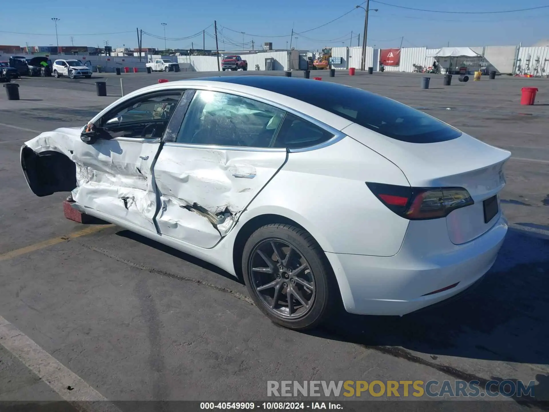 3 Photograph of a damaged car 5YJ3E1EA4LF745071 TESLA MODEL 3 2020