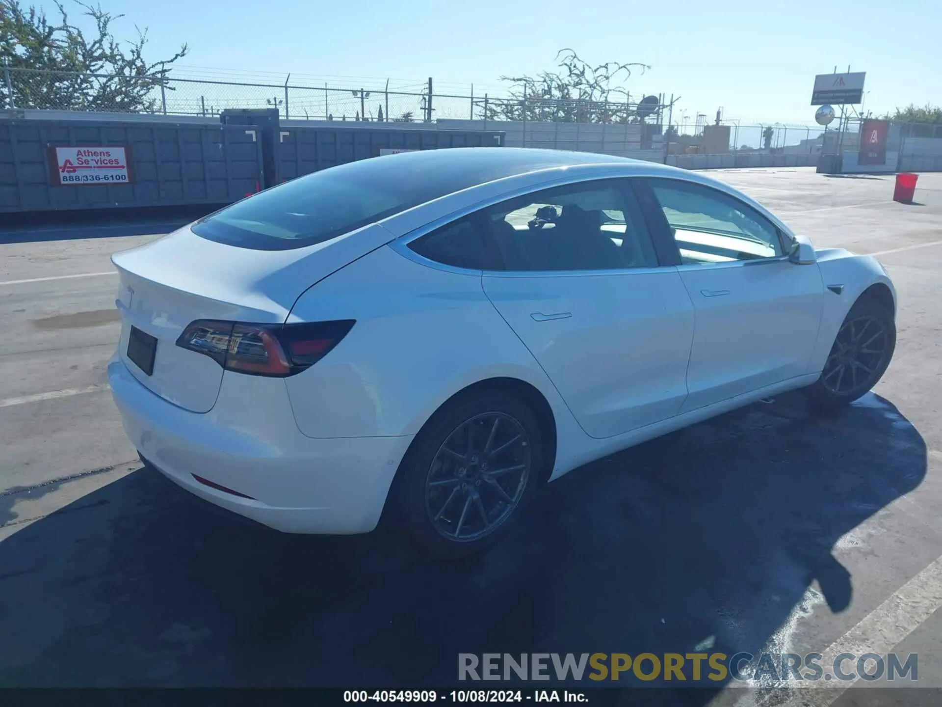 4 Photograph of a damaged car 5YJ3E1EA4LF745071 TESLA MODEL 3 2020