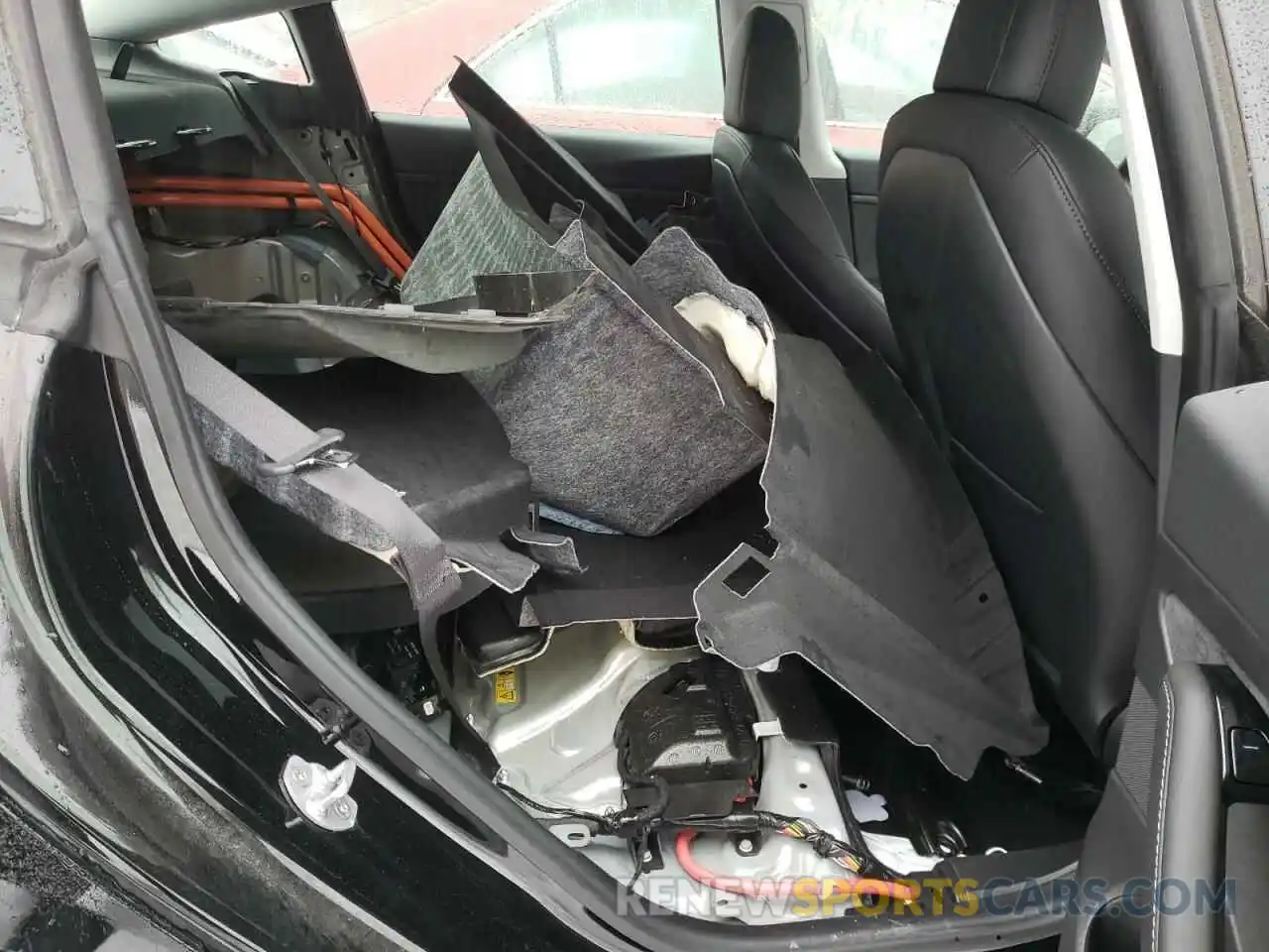 6 Photograph of a damaged car 5YJ3E1EA4LF783464 TESLA MODEL 3 2020