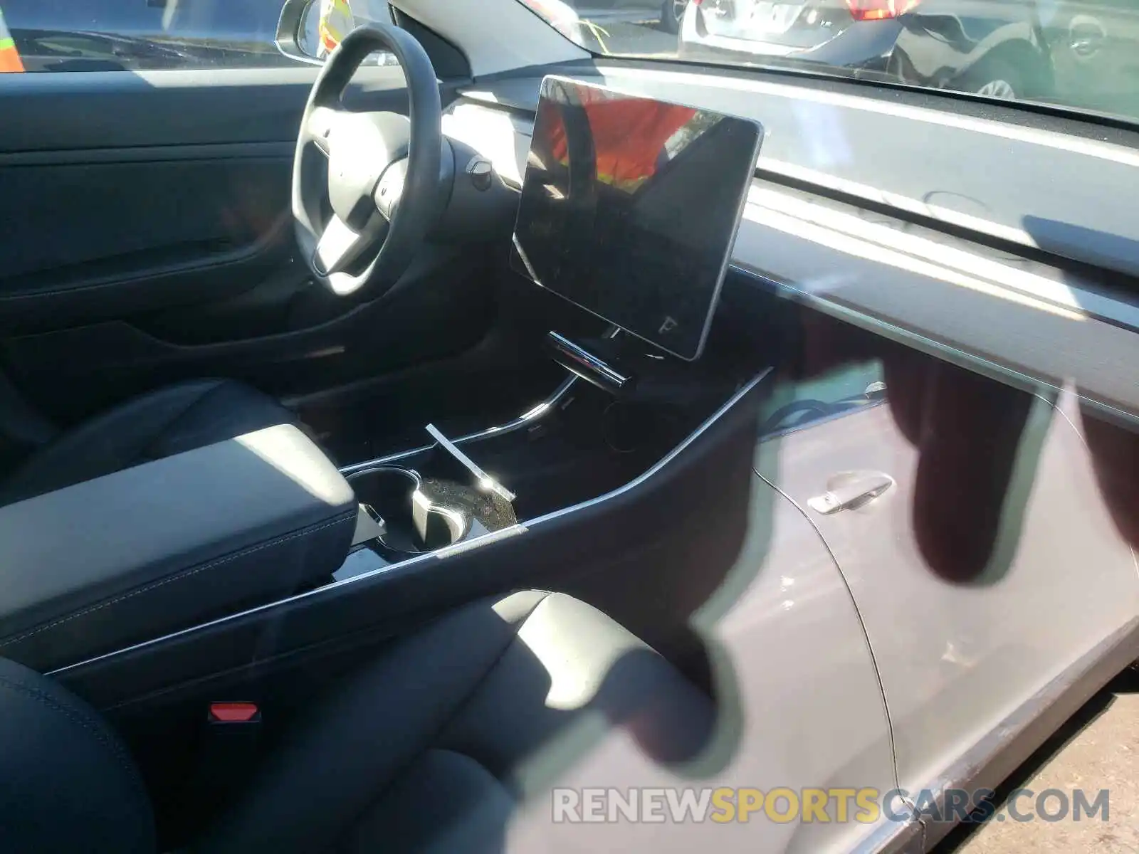 5 Photograph of a damaged car 5YJ3E1EA4LF785604 TESLA MODEL 3 2020