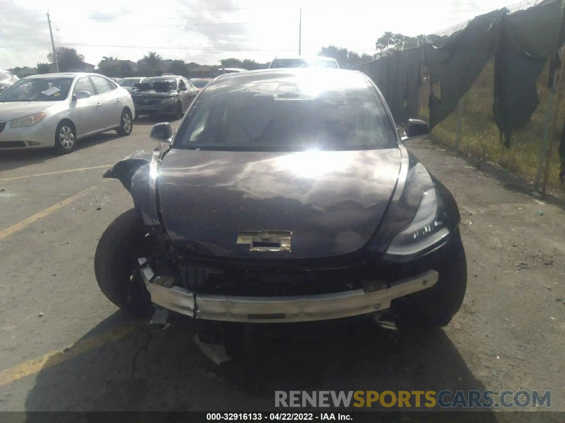 6 Photograph of a damaged car 5YJ3E1EA4LF785795 TESLA MODEL 3 2020