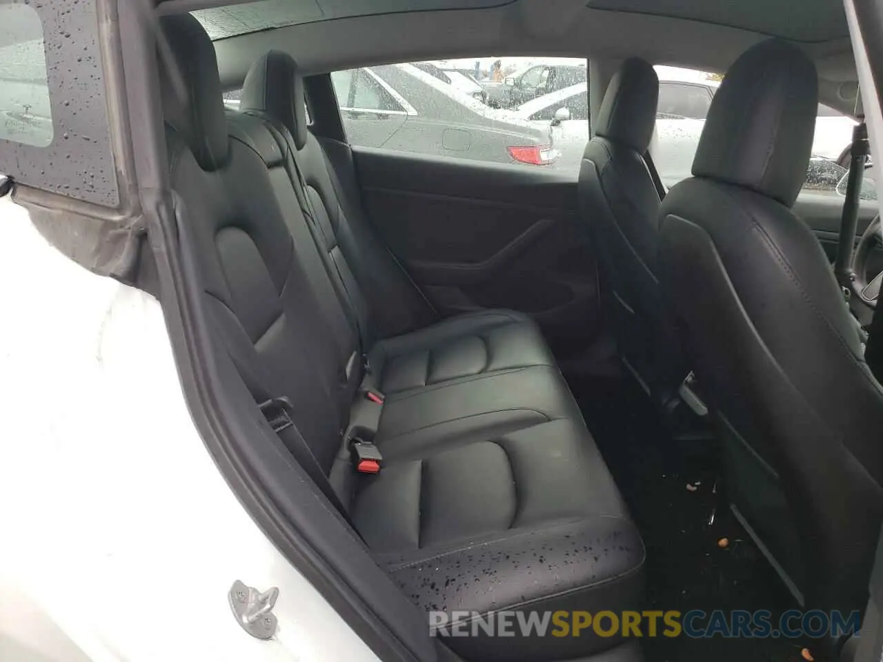10 Photograph of a damaged car 5YJ3E1EA4LF792794 TESLA MODEL 3 2020