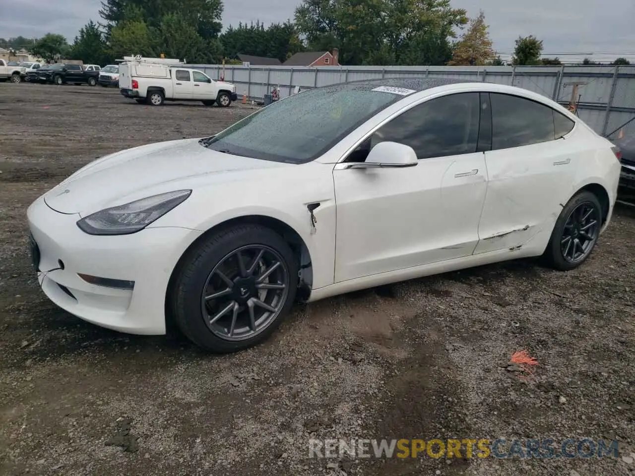 1 Photograph of a damaged car 5YJ3E1EA4LF797221 TESLA MODEL 3 2020