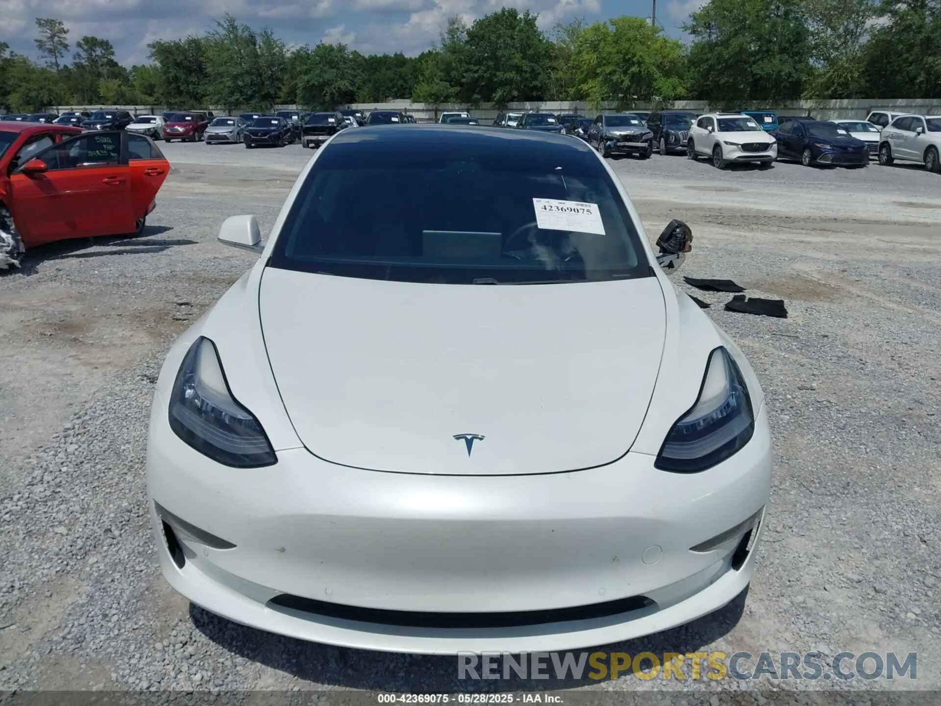 12 Photograph of a damaged car 5YJ3E1EA4LF799566 TESLA MODEL 3 2020