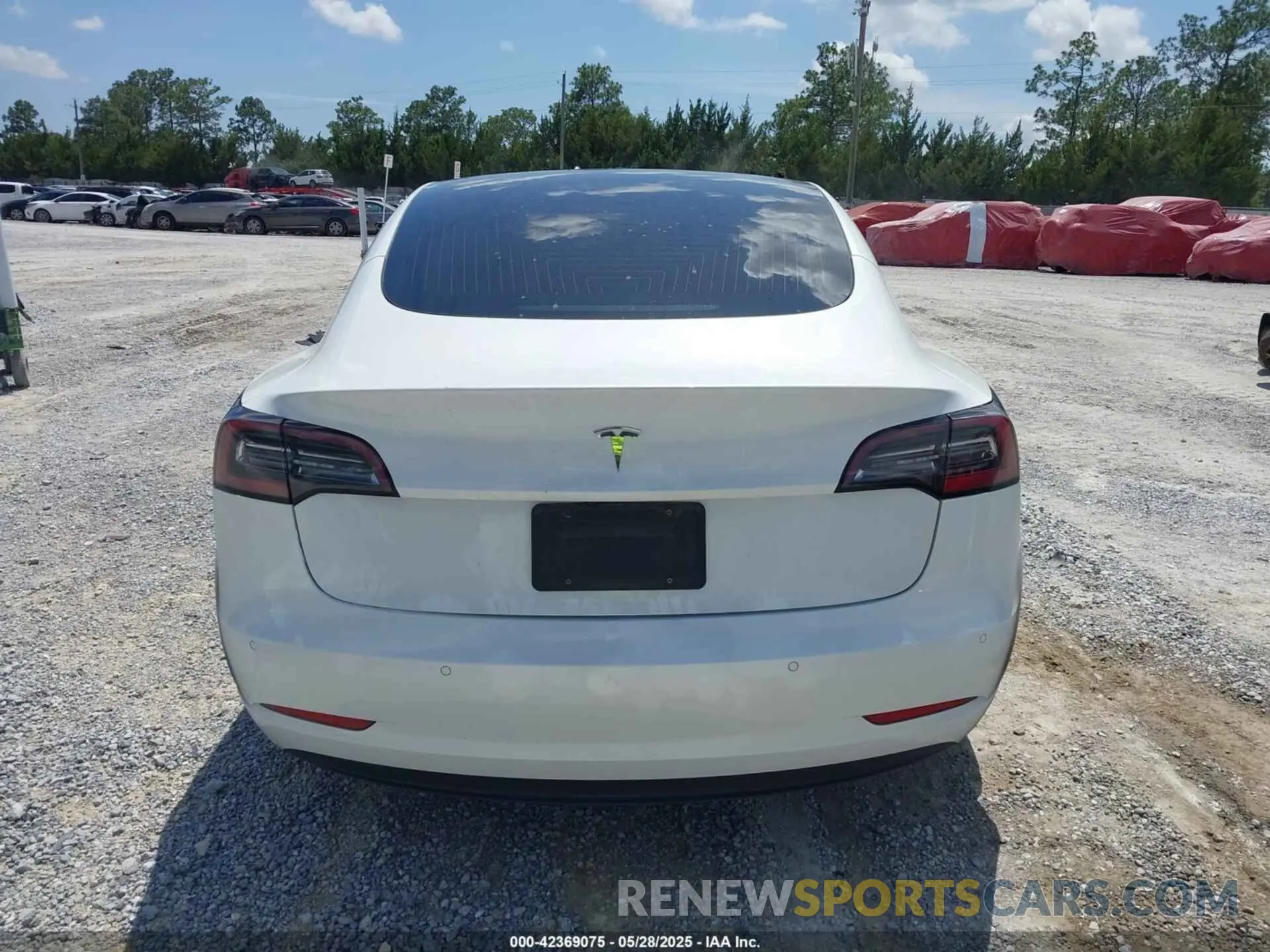 16 Photograph of a damaged car 5YJ3E1EA4LF799566 TESLA MODEL 3 2020