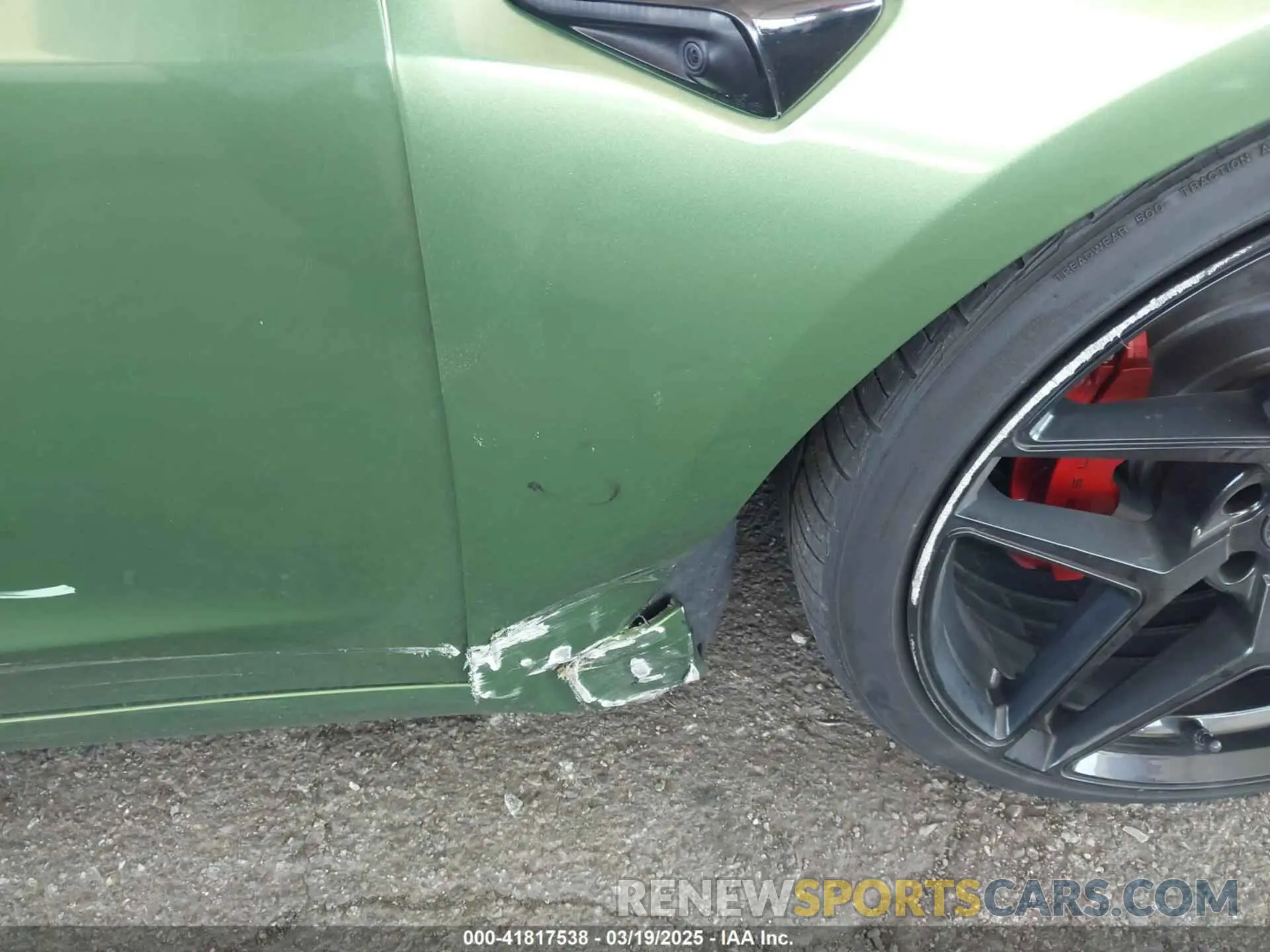 6 Photograph of a damaged car 5YJ3E1EA4LF799650 TESLA MODEL 3 2020
