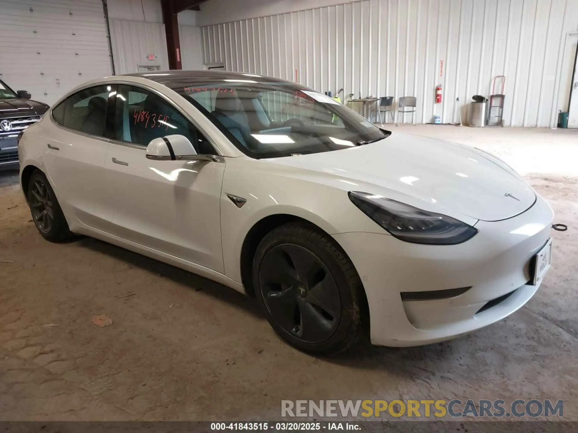 1 Photograph of a damaged car 5YJ3E1EA4LF802207 TESLA MODEL 3 2020
