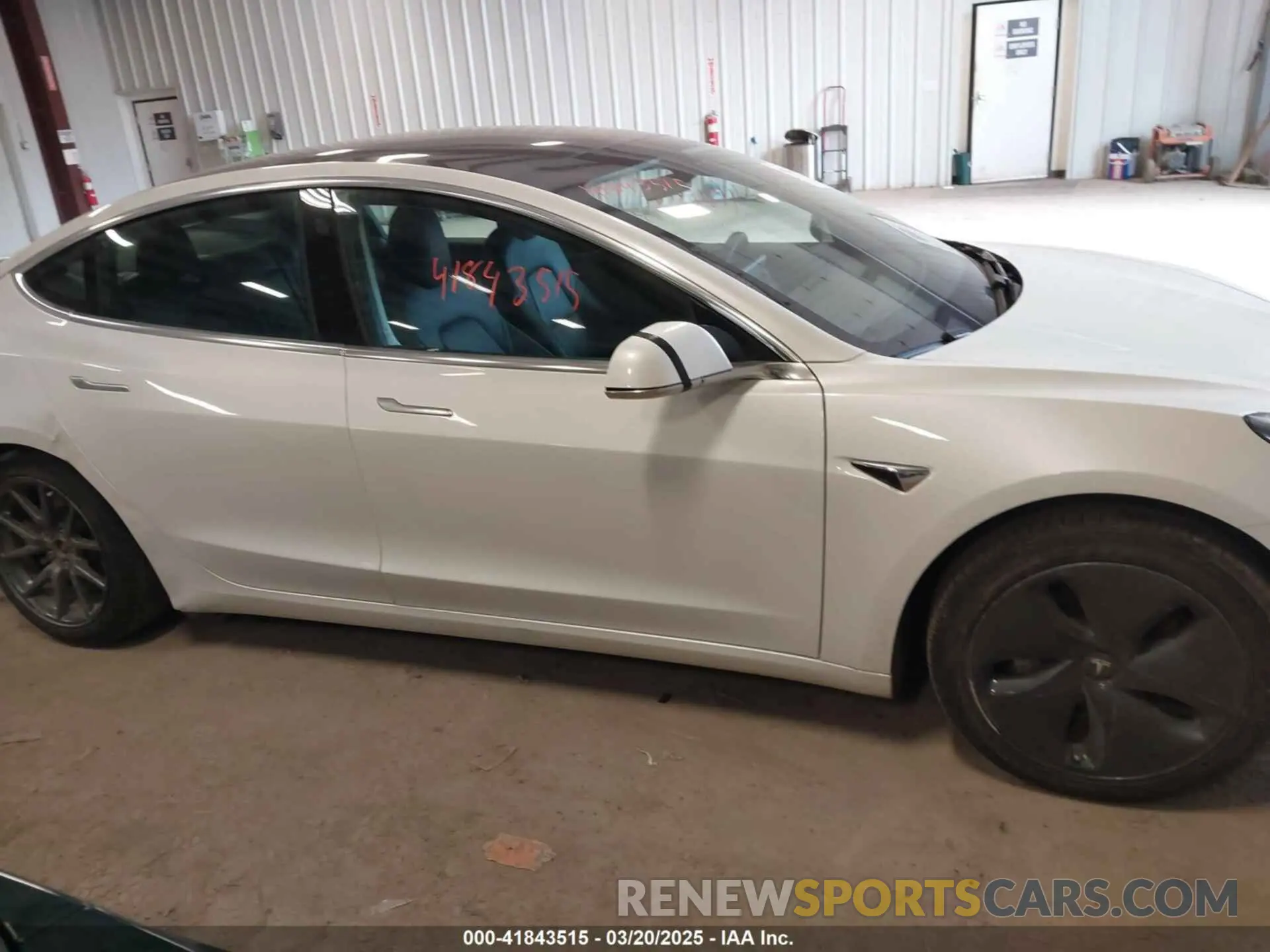14 Photograph of a damaged car 5YJ3E1EA4LF802207 TESLA MODEL 3 2020