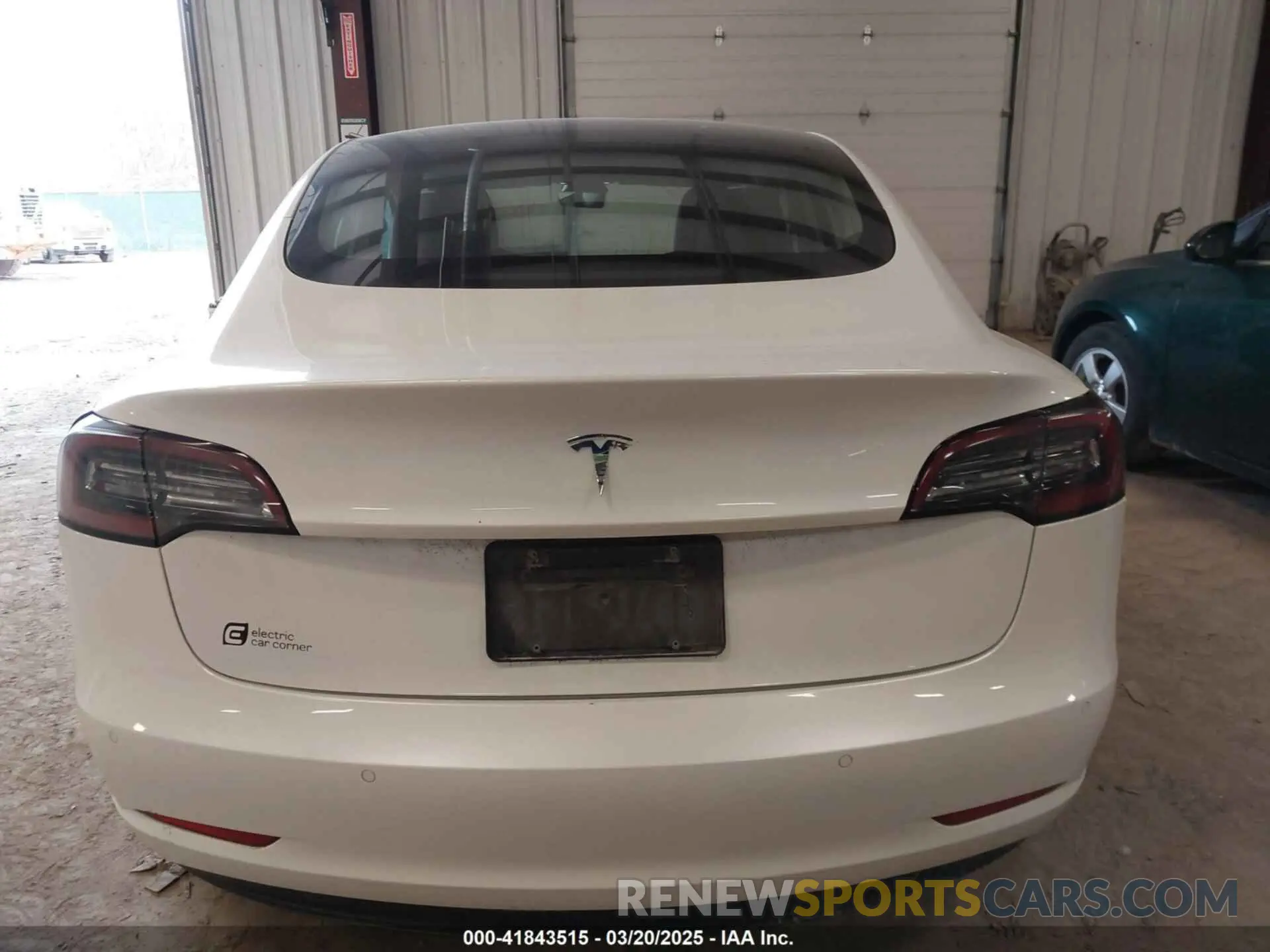 17 Photograph of a damaged car 5YJ3E1EA4LF802207 TESLA MODEL 3 2020