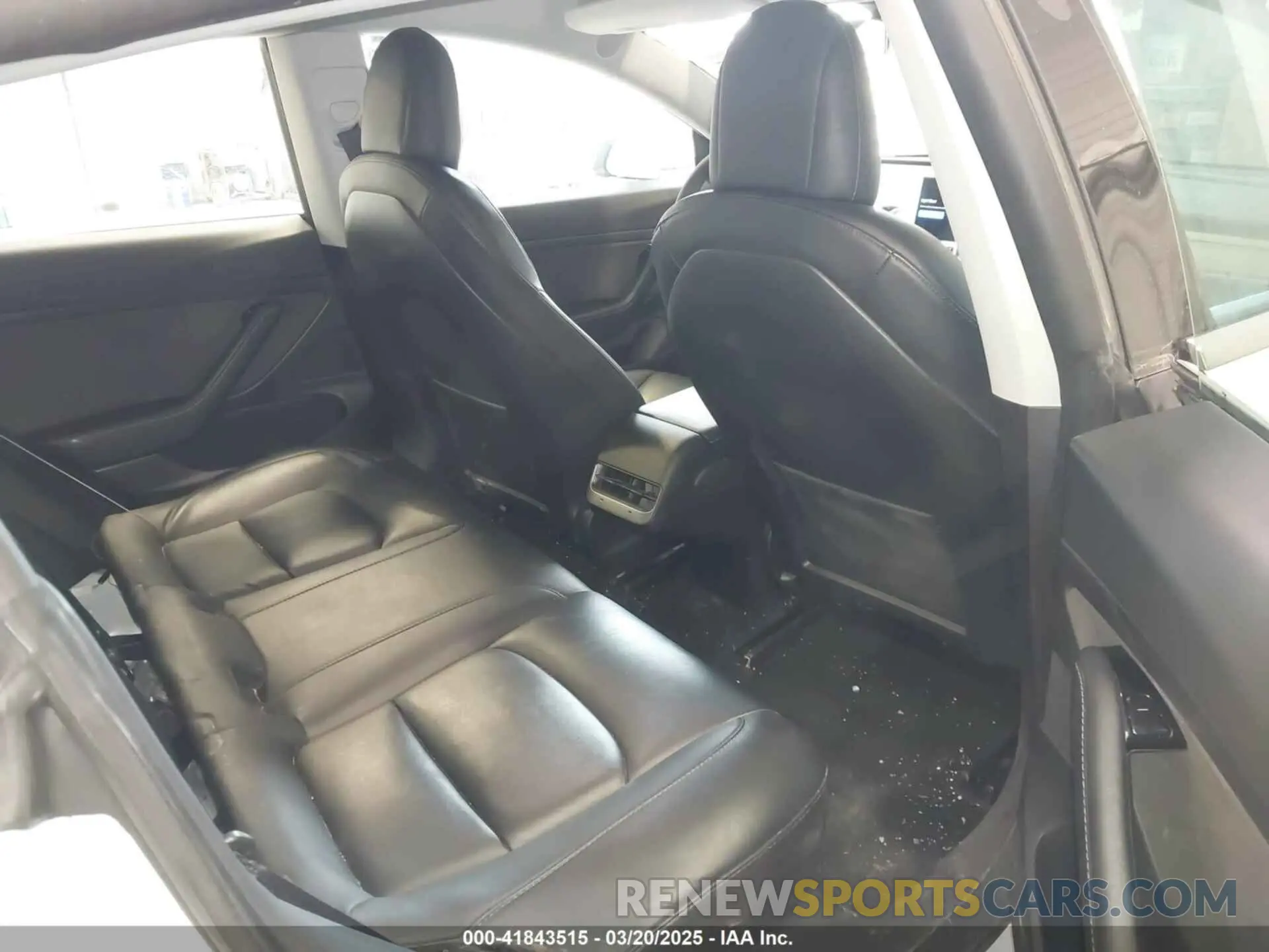 8 Photograph of a damaged car 5YJ3E1EA4LF802207 TESLA MODEL 3 2020