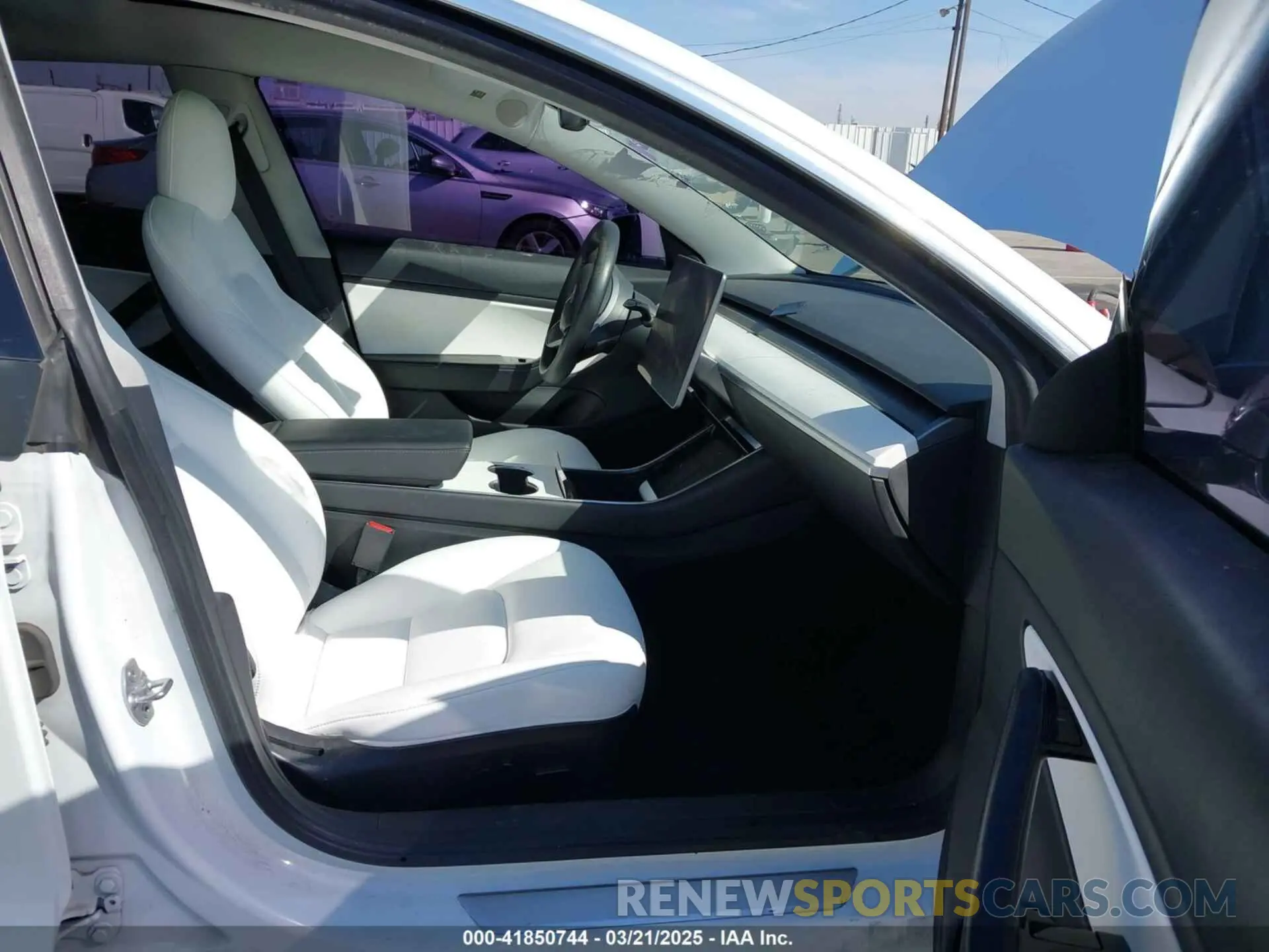 5 Photograph of a damaged car 5YJ3E1EA4LF805205 TESLA MODEL 3 2020