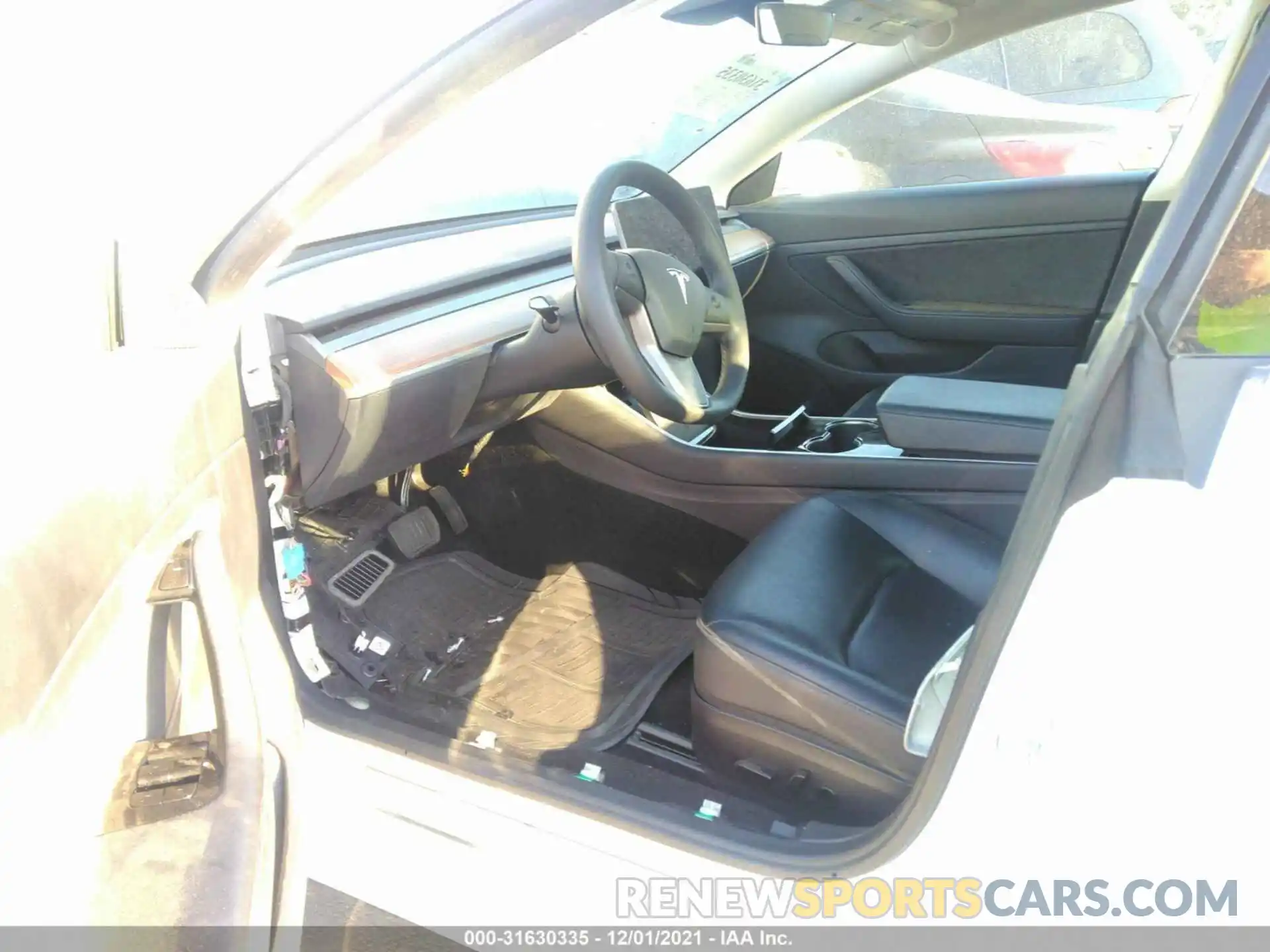 5 Photograph of a damaged car 5YJ3E1EA4LF805737 TESLA MODEL 3 2020