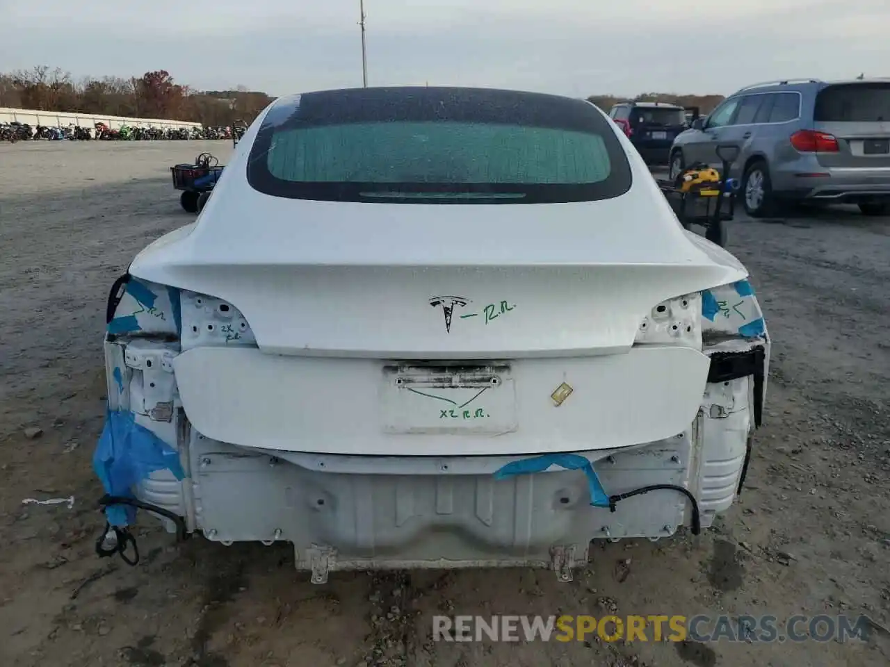 6 Photograph of a damaged car 5YJ3E1EA5LF509903 TESLA MODEL 3 2020