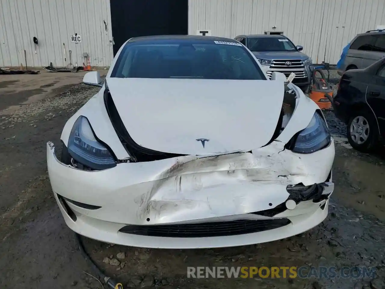 5 Photograph of a damaged car 5YJ3E1EA5LF597724 TESLA MODEL 3 2020