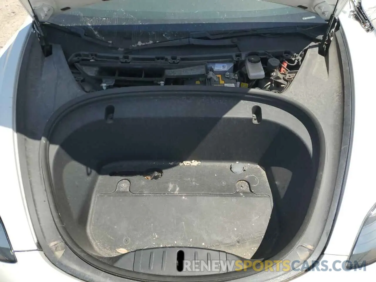 11 Photograph of a damaged car 5YJ3E1EA5LF599280 TESLA MODEL 3 2020