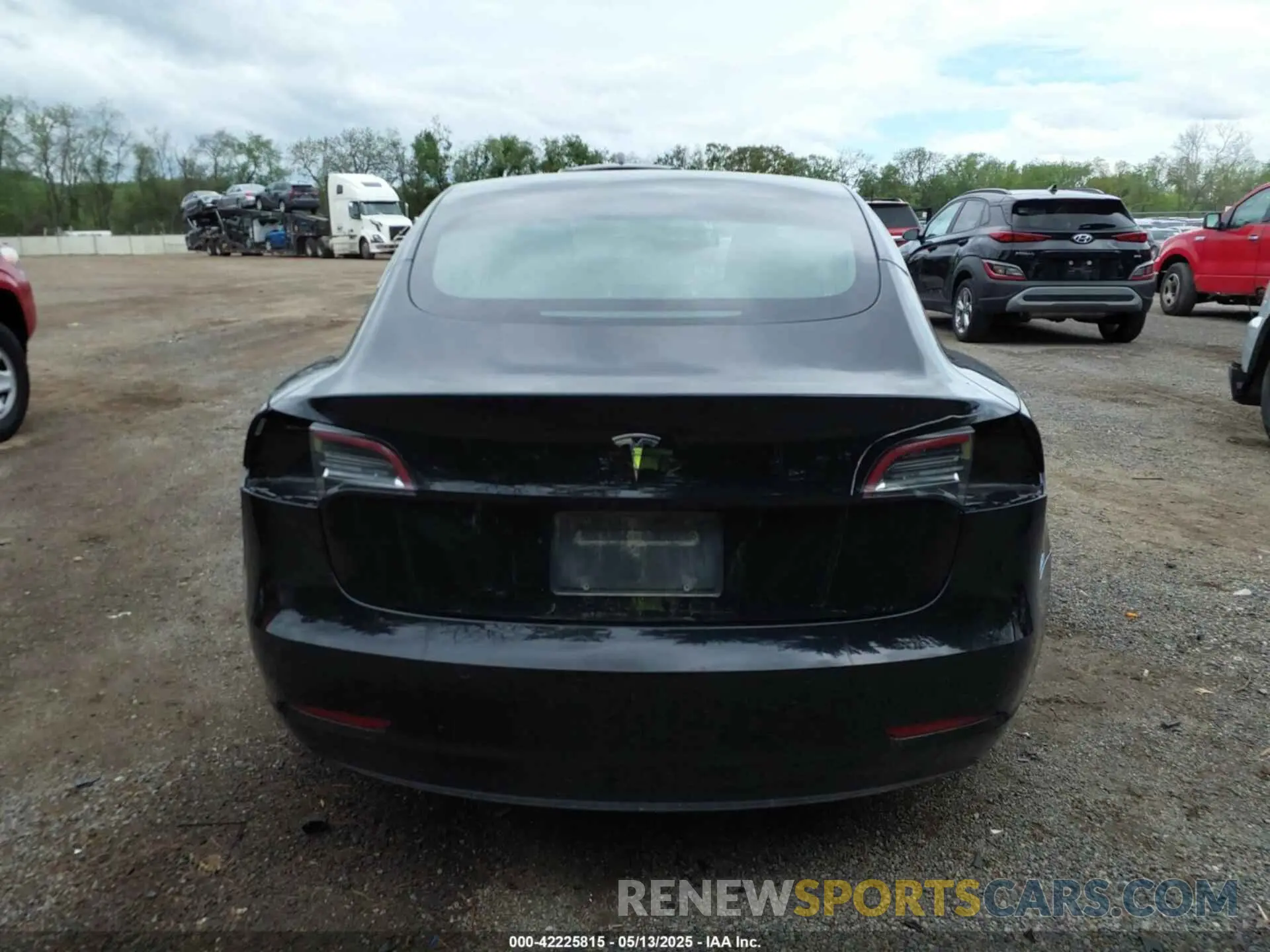 17 Photograph of a damaged car 5YJ3E1EA5LF606342 TESLA MODEL 3 2020