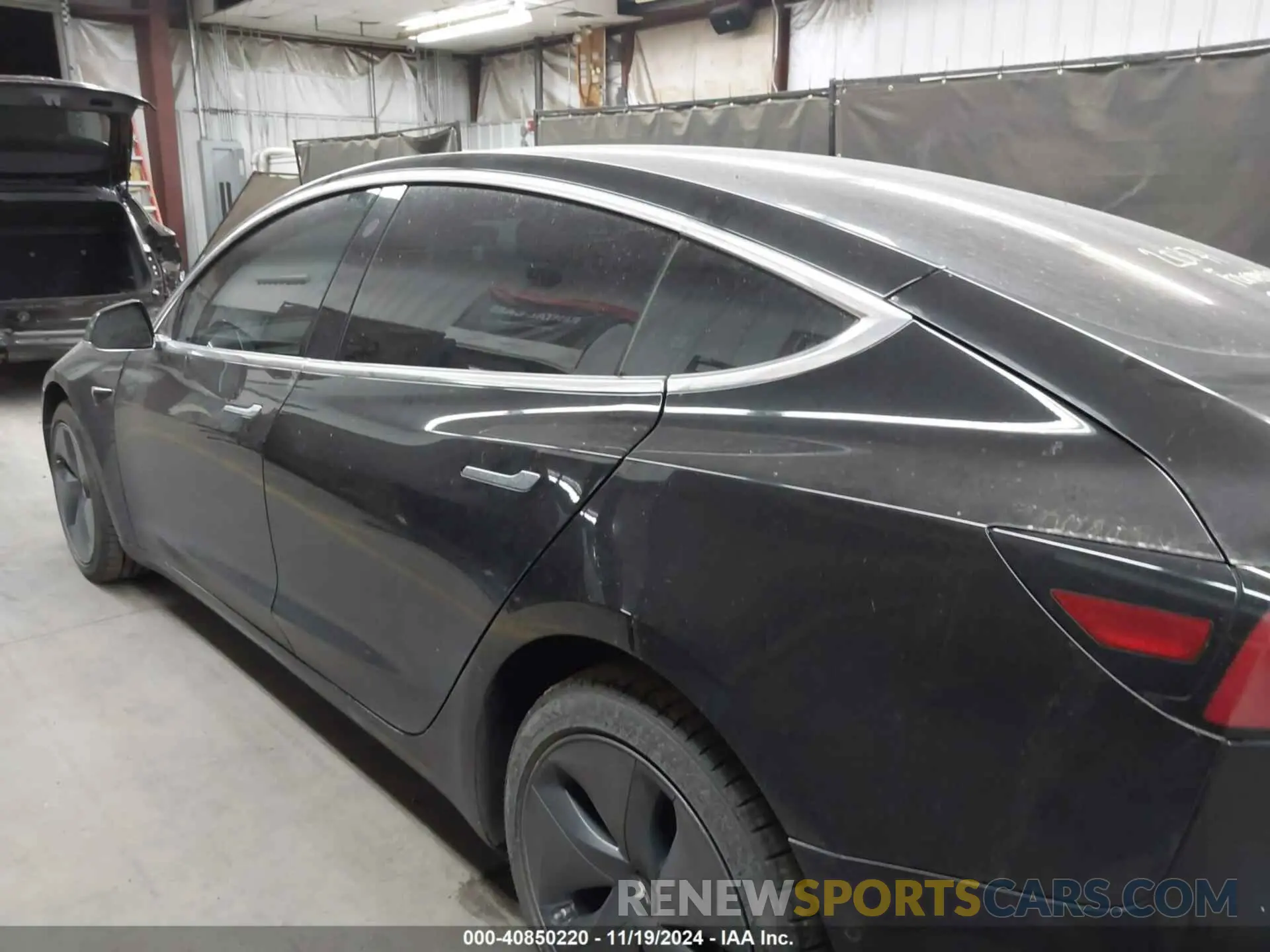 13 Photograph of a damaged car 5YJ3E1EA5LF609287 TESLA MODEL 3 2020