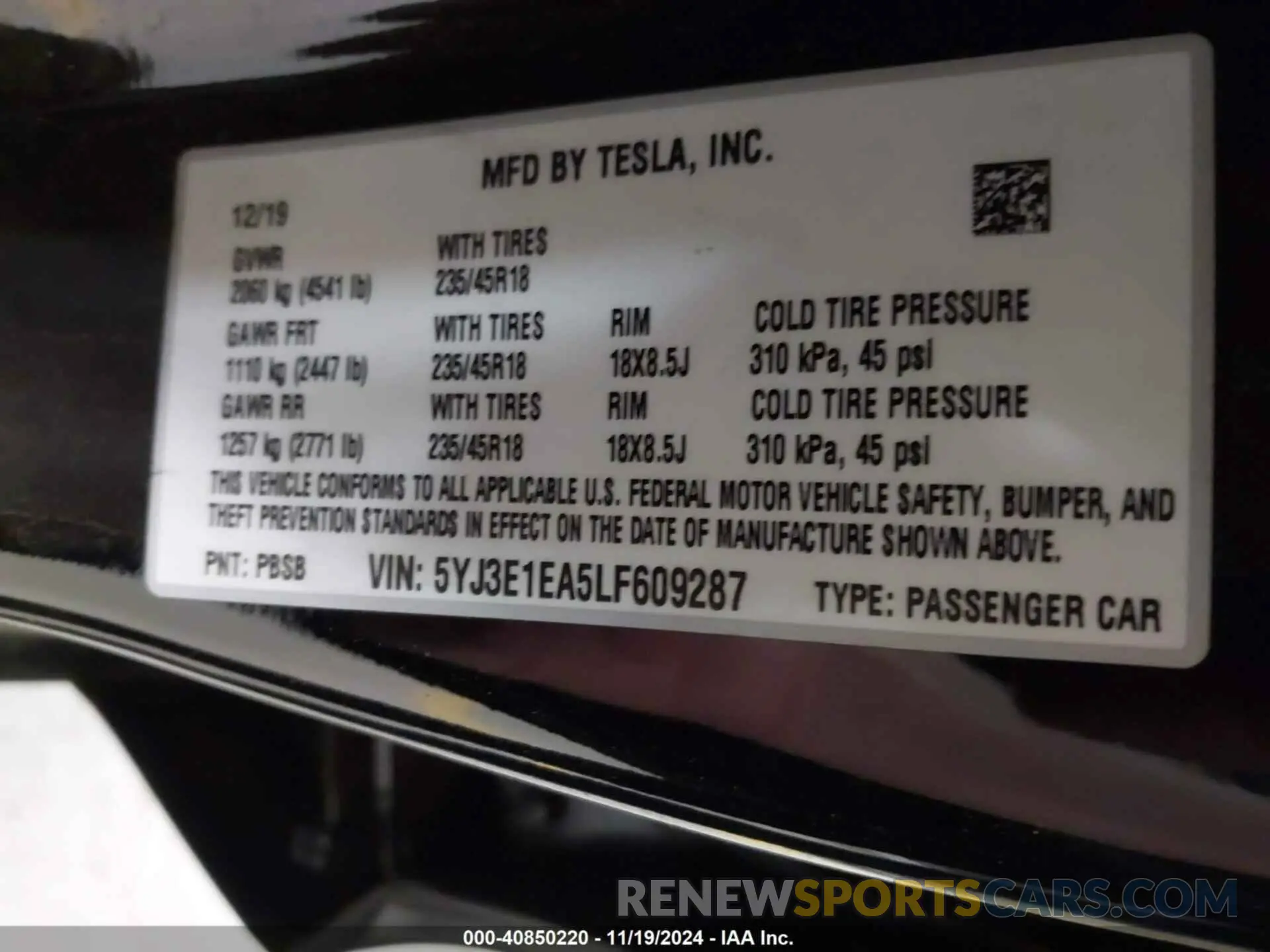 9 Photograph of a damaged car 5YJ3E1EA5LF609287 TESLA MODEL 3 2020