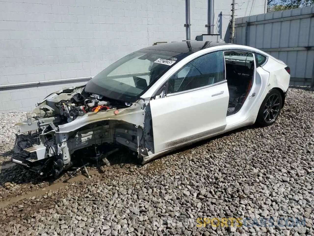 1 Photograph of a damaged car 5YJ3E1EA5LF612626 TESLA MODEL 3 2020