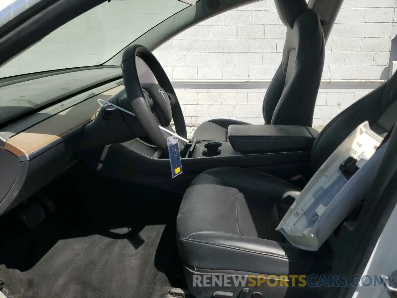 7 Photograph of a damaged car 5YJ3E1EA5LF612626 TESLA MODEL 3 2020
