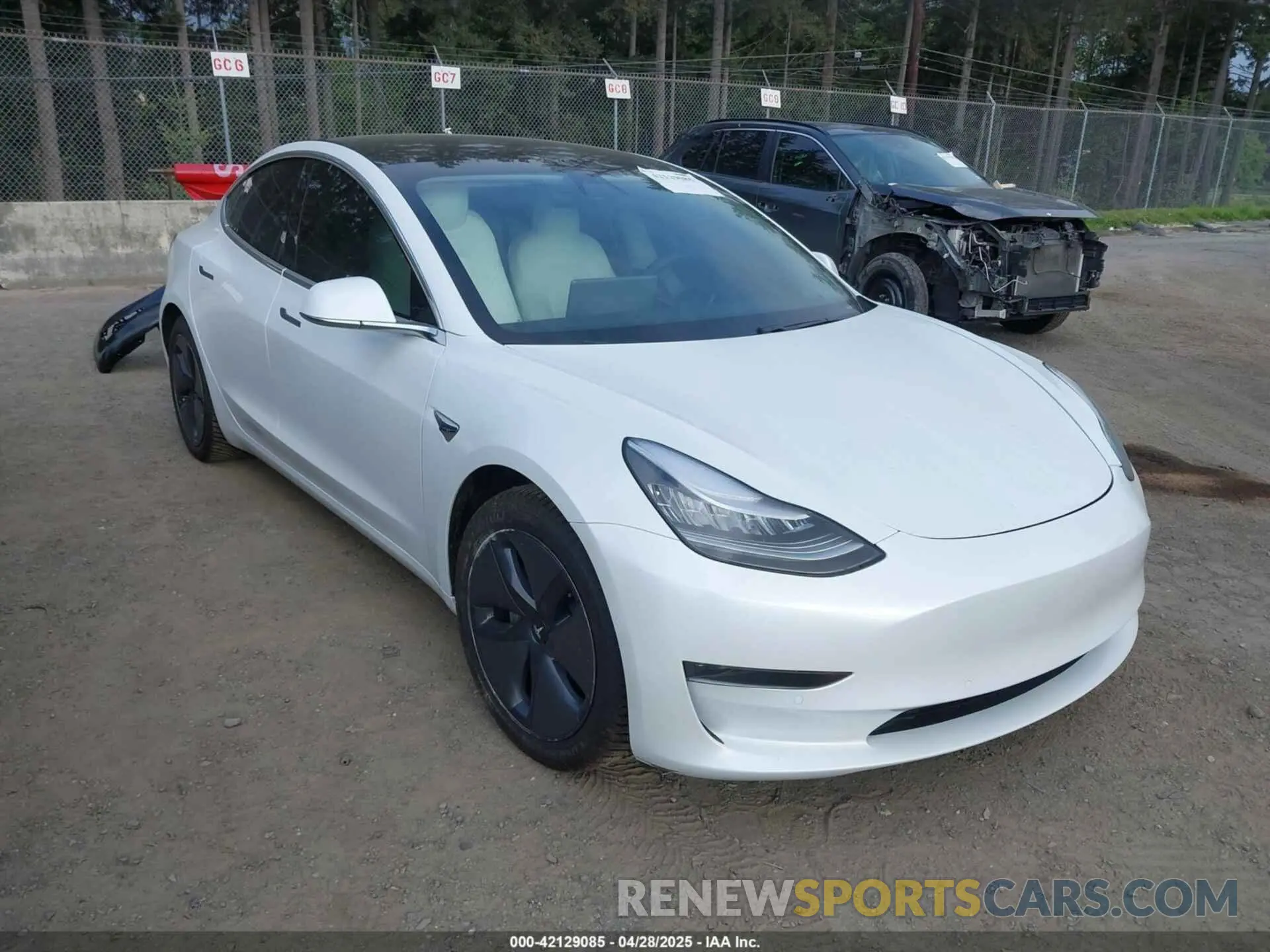 1 Photograph of a damaged car 5YJ3E1EA5LF613002 TESLA MODEL 3 2020