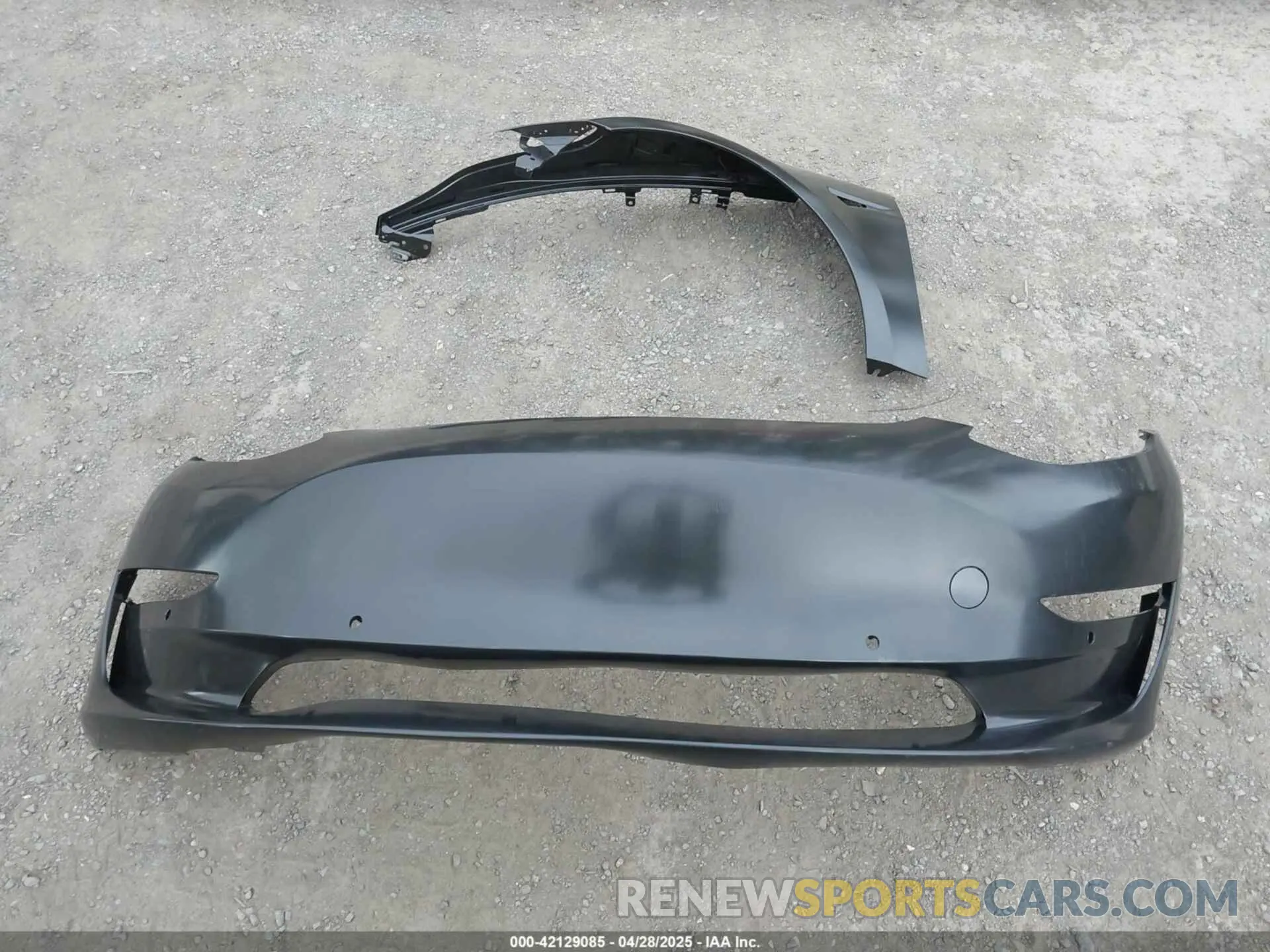 12 Photograph of a damaged car 5YJ3E1EA5LF613002 TESLA MODEL 3 2020