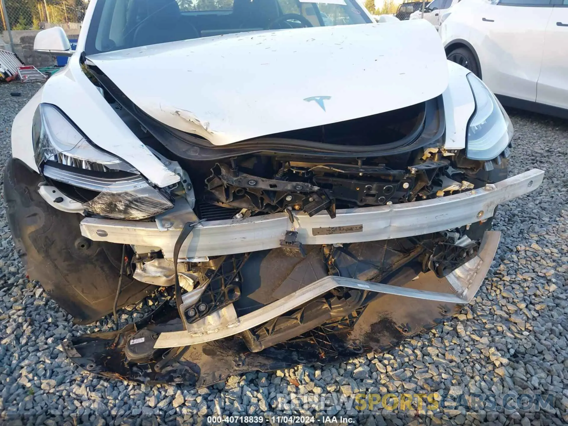 6 Photograph of a damaged car 5YJ3E1EA5LF613338 TESLA MODEL 3 2020