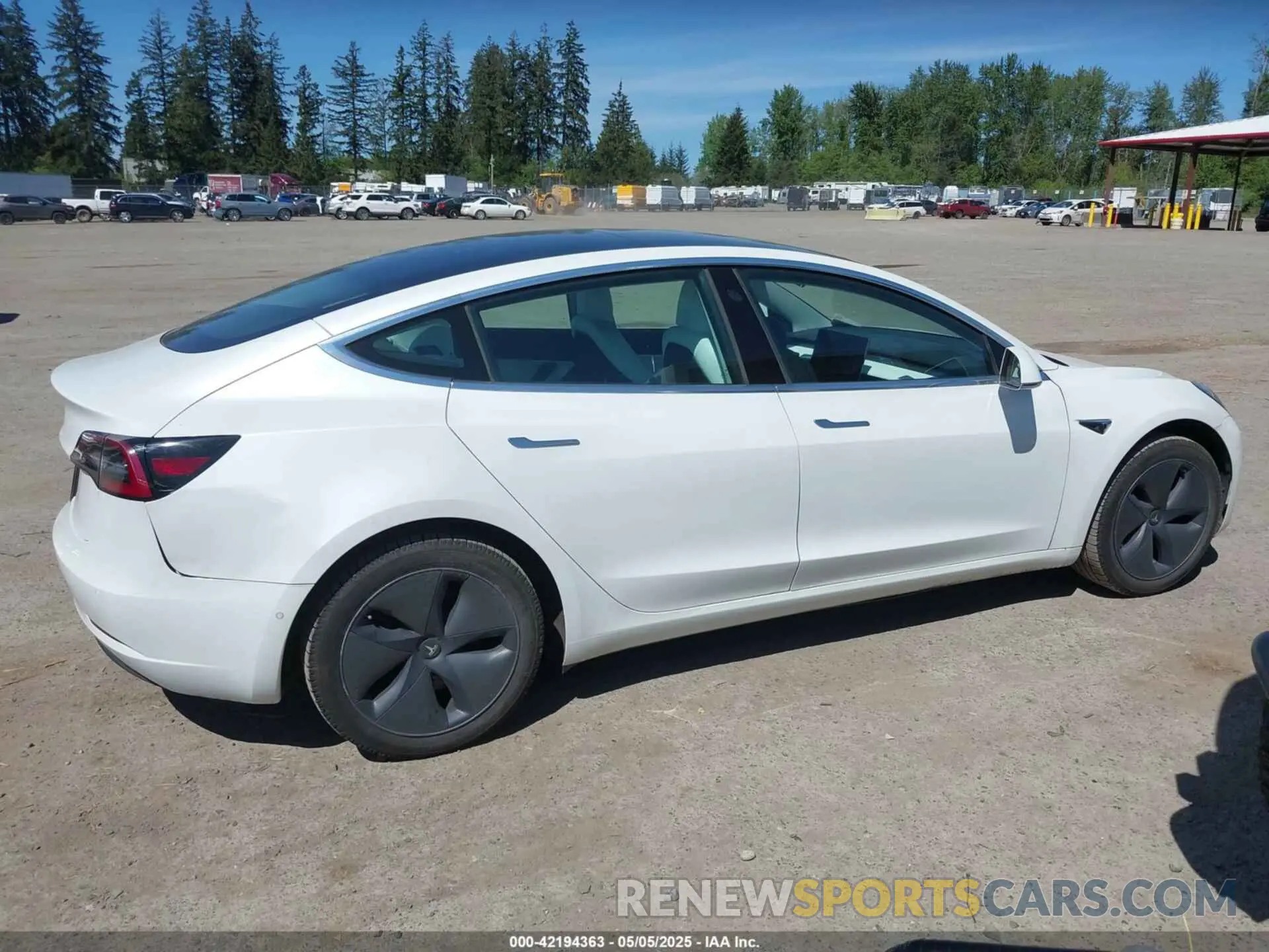 13 Photograph of a damaged car 5YJ3E1EA5LF615350 TESLA MODEL 3 2020