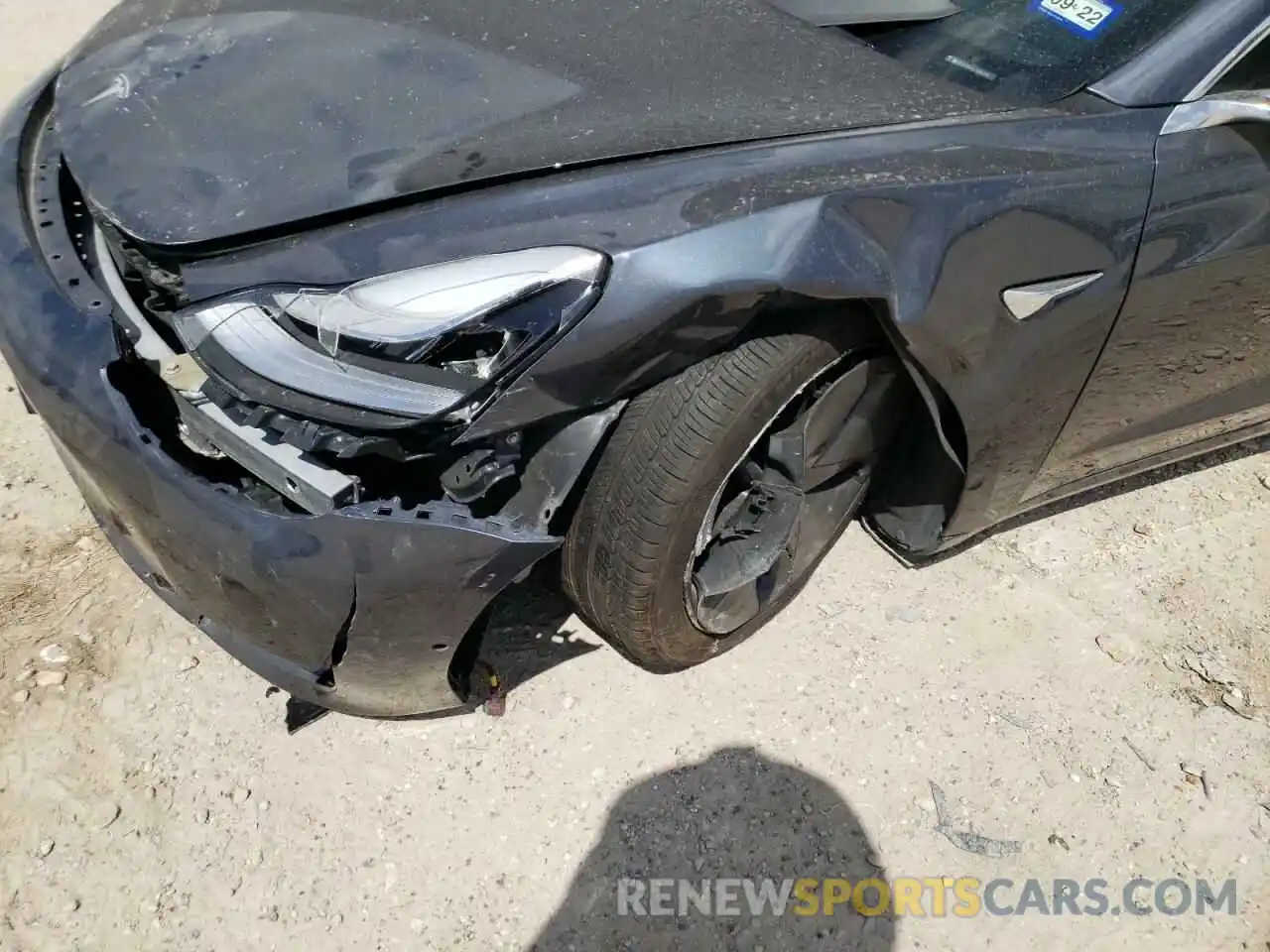 9 Photograph of a damaged car 5YJ3E1EA5LF630205 TESLA MODEL 3 2020