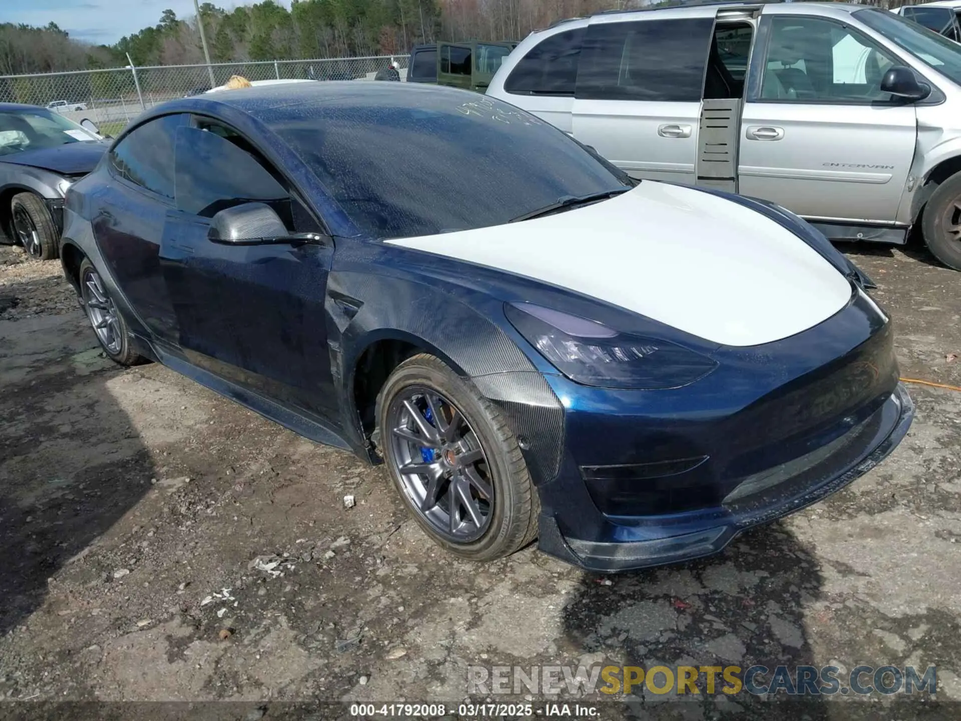1 Photograph of a damaged car 5YJ3E1EA5LF632083 TESLA MODEL 3 2020