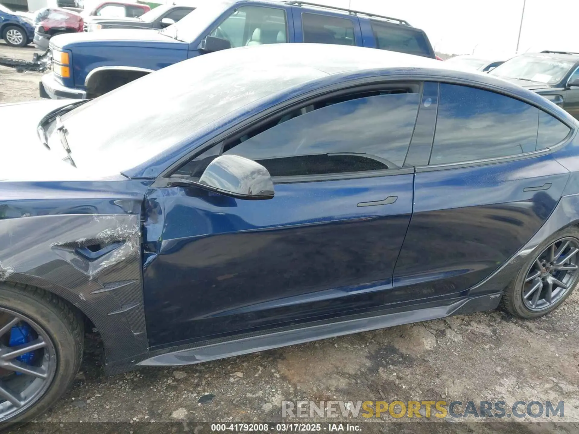 14 Photograph of a damaged car 5YJ3E1EA5LF632083 TESLA MODEL 3 2020