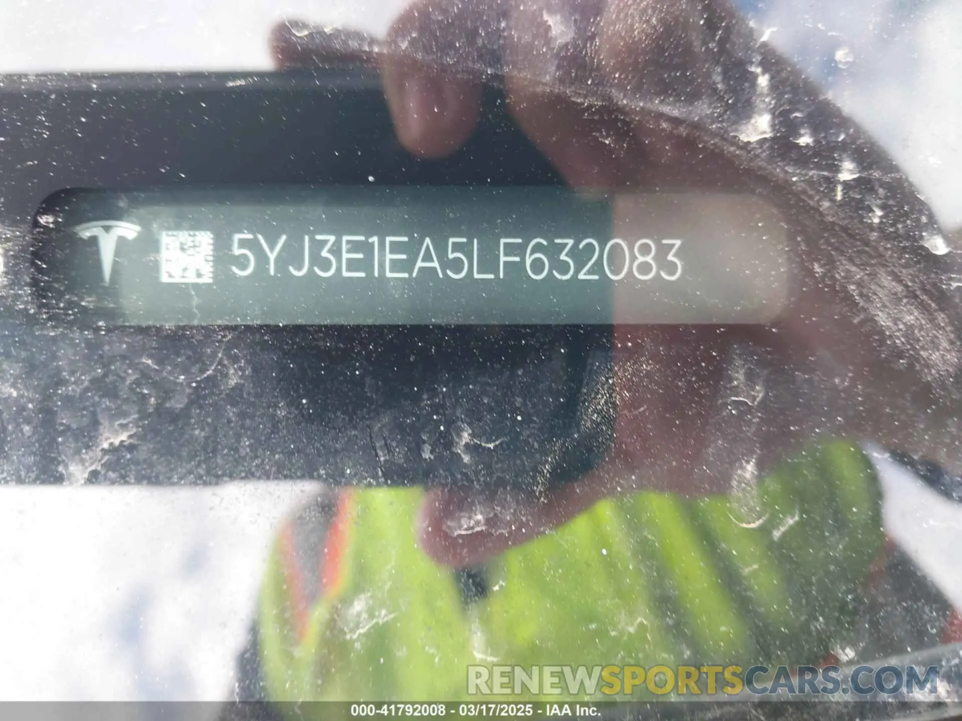 9 Photograph of a damaged car 5YJ3E1EA5LF632083 TESLA MODEL 3 2020
