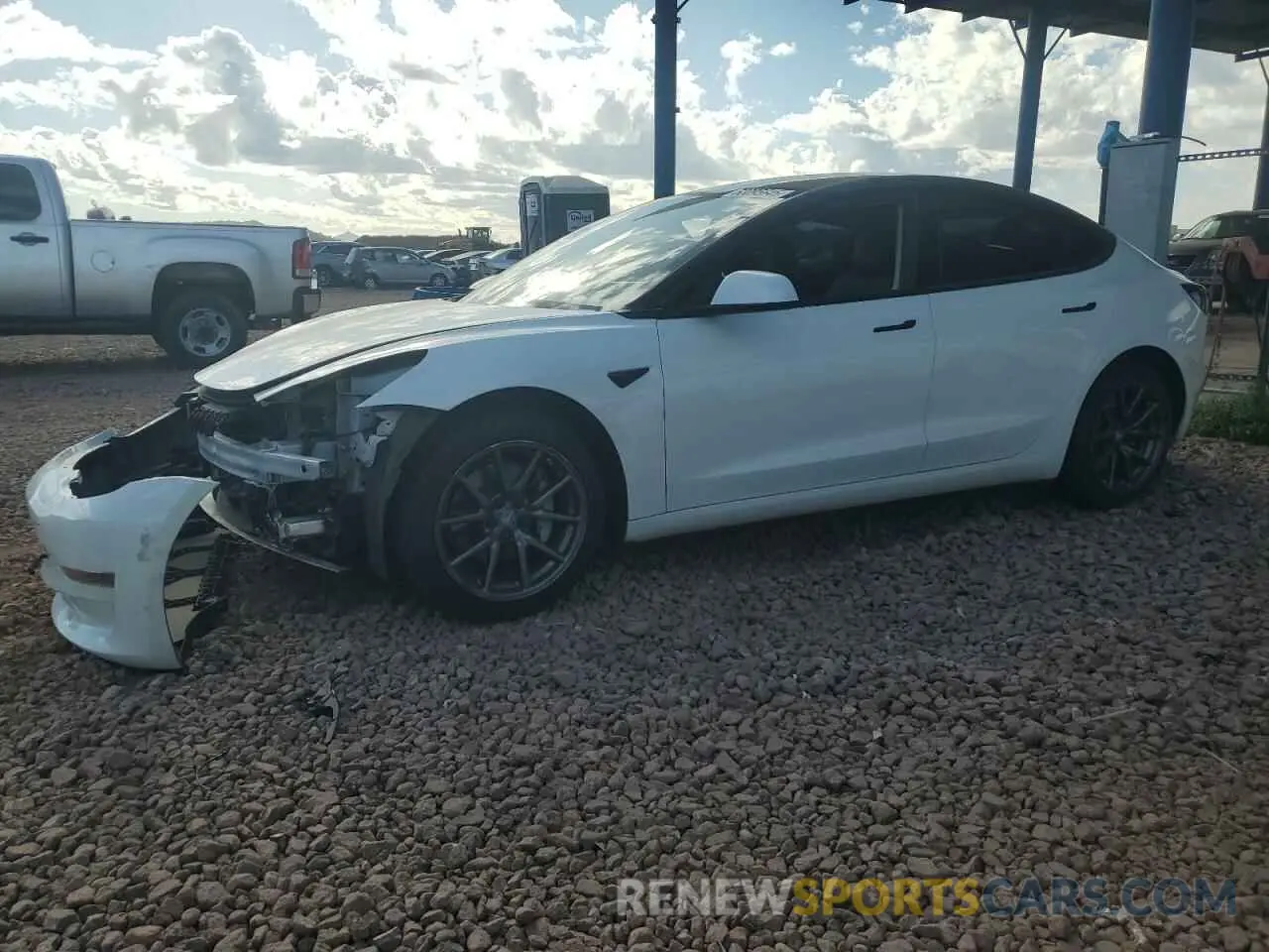 1 Photograph of a damaged car 5YJ3E1EA5LF633069 TESLA MODEL 3 2020