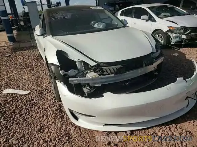 10 Photograph of a damaged car 5YJ3E1EA5LF633069 TESLA MODEL 3 2020
