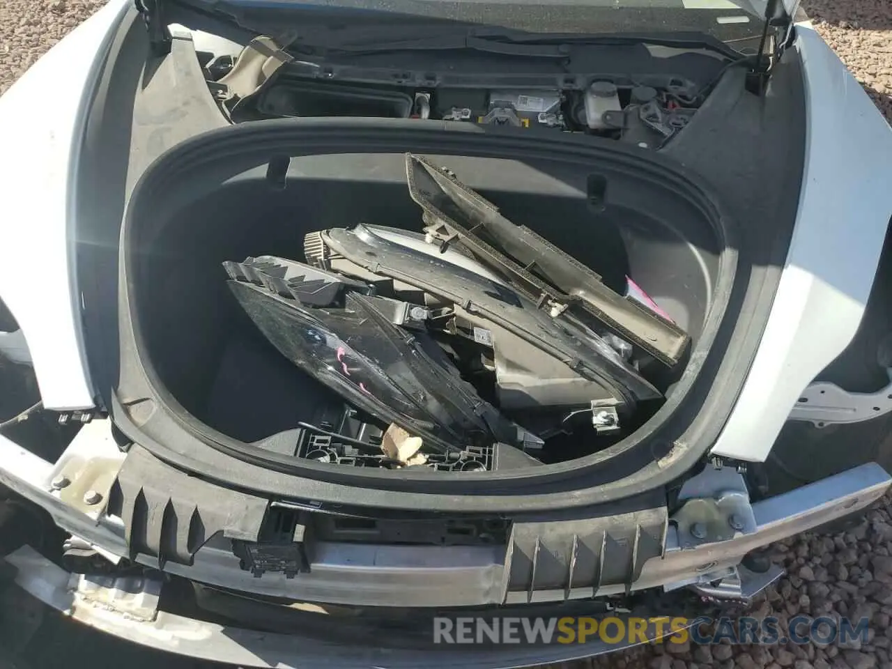 12 Photograph of a damaged car 5YJ3E1EA5LF633069 TESLA MODEL 3 2020